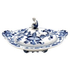 Meissen Blue Onion Figural Scalloped Oval Tureen 