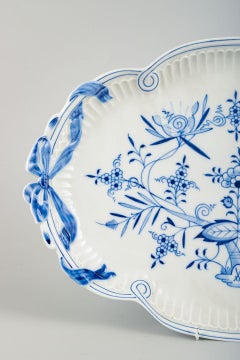 Meissen “Blue Onion”. Large platter in porcelain with openwork border.
