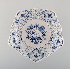 Meissen Blue Onion Pattern Pierced Compote, 20th Century