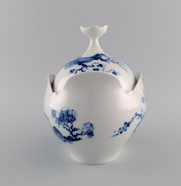 Orquídea azul de Meissen, sopera Art Decó de porcelana pintada a mano en Excelente estado para la venta en Copenhagen, DK