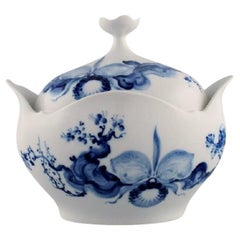 Meissen Blue Orchid, Art Deco Soup Tureen in Hand-Painted Porcelain