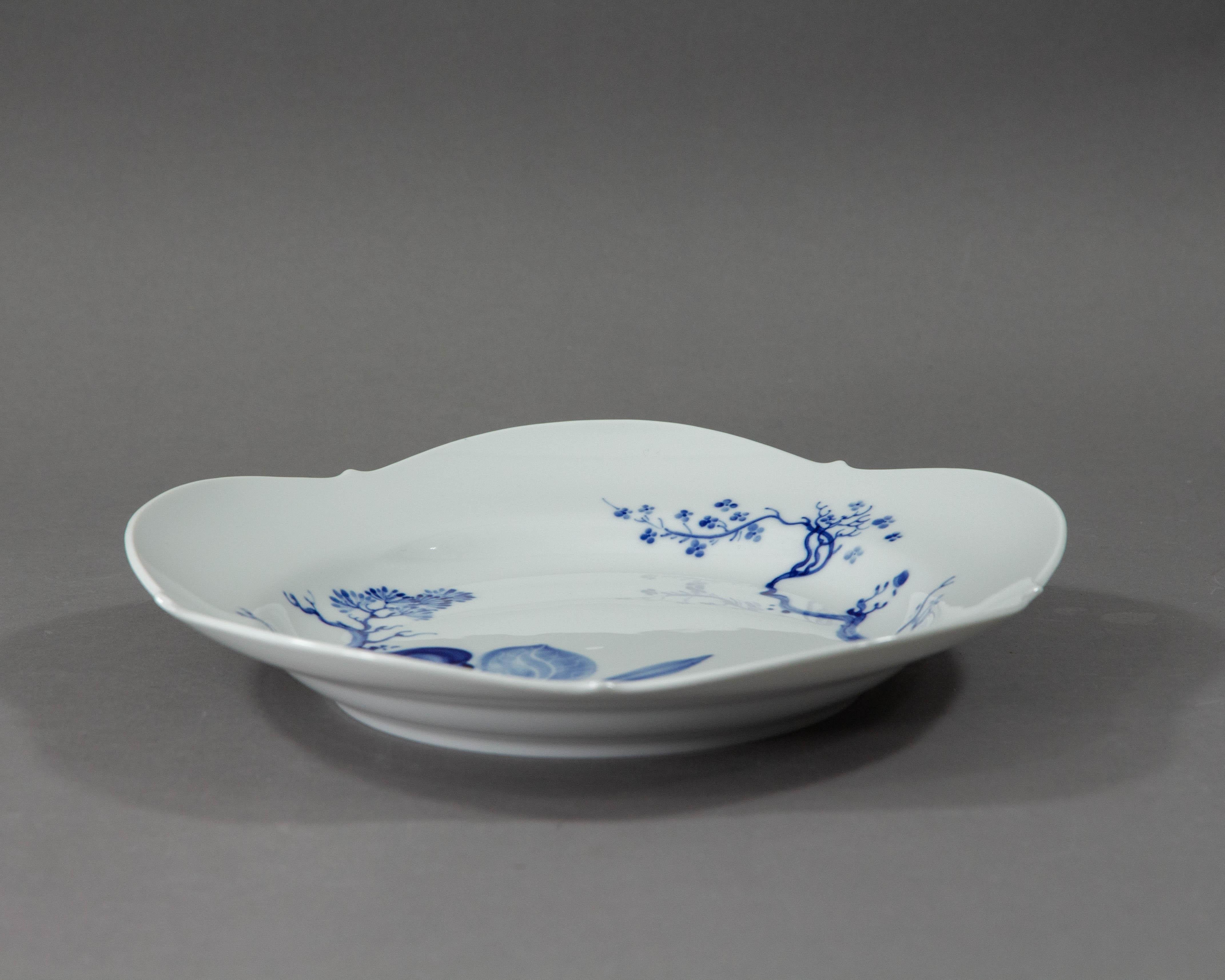 Meissen, Blue Orchid, Dinner Plate In Excellent Condition For Sale In Heemskerk, NL
