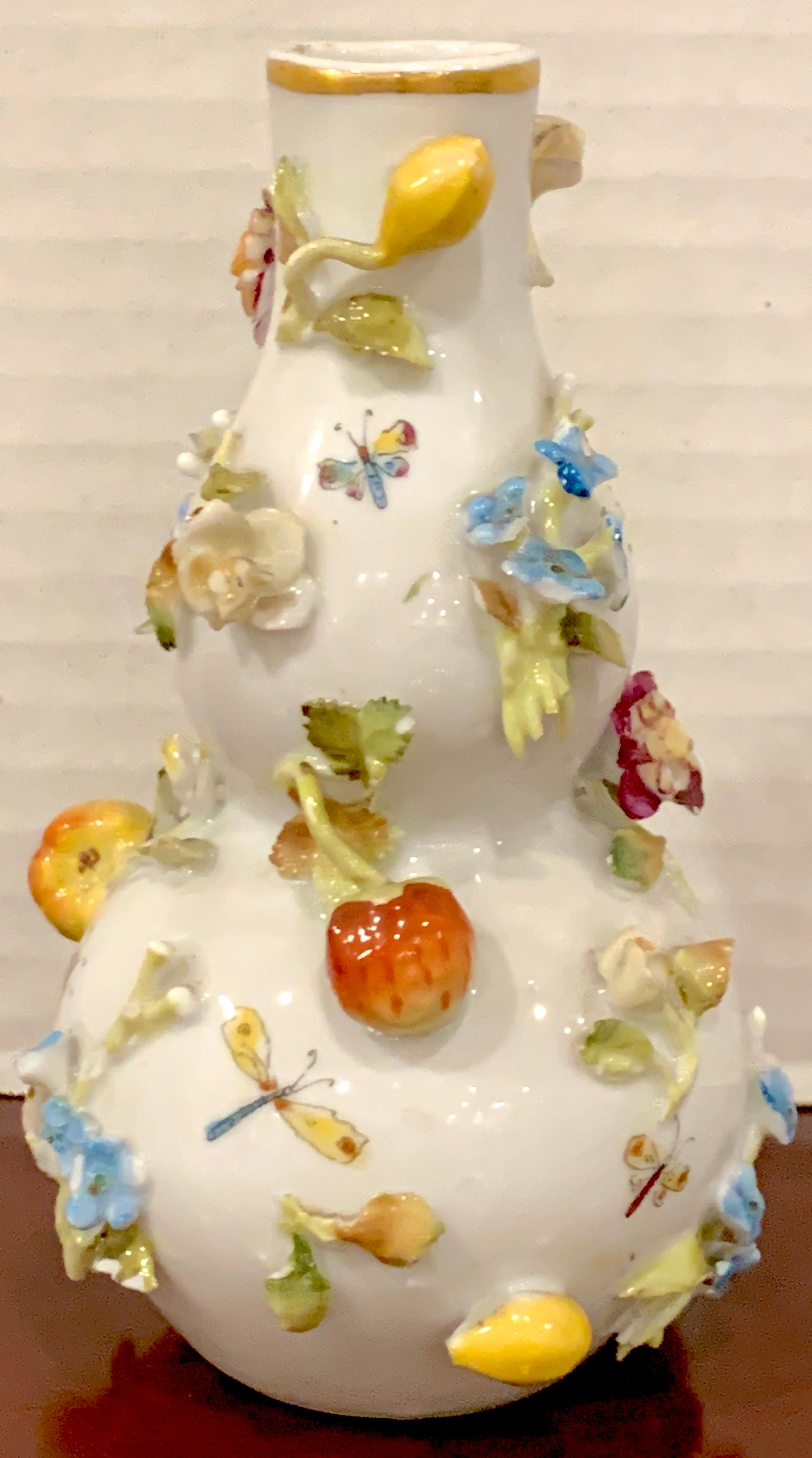 Meissen Cabinet Vase with Applied Fruits and Flowers For Sale 2