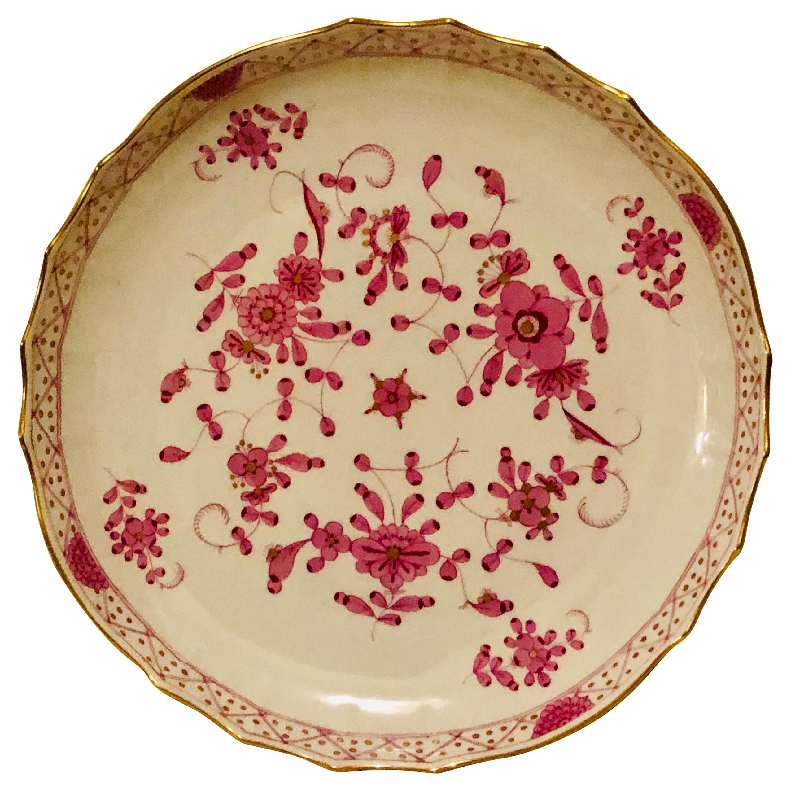 Meissener Kuchen- oder runder Teller mit lila indischem Meissener Muster