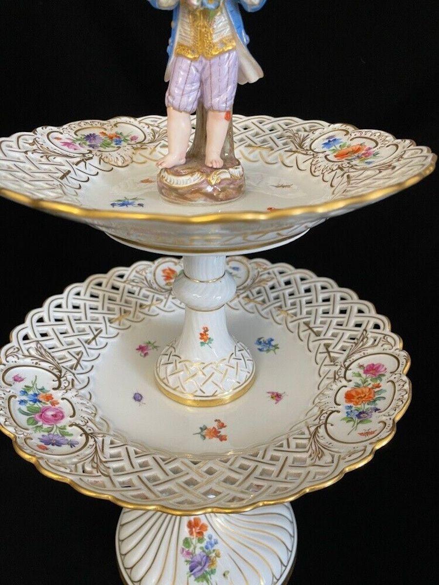 Hand-Painted Meissen Centerpiece / Etagere with Figurine, 1880 For Sale