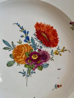 Meissener Platzteller mit Blumendekoration, Marcolini-Periode, ca. 1800