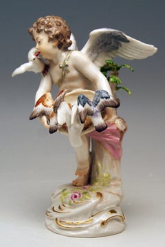 Meissen Cherub Feeding Pigeons Model R 122 by Paul Helmig Made, circa 1900