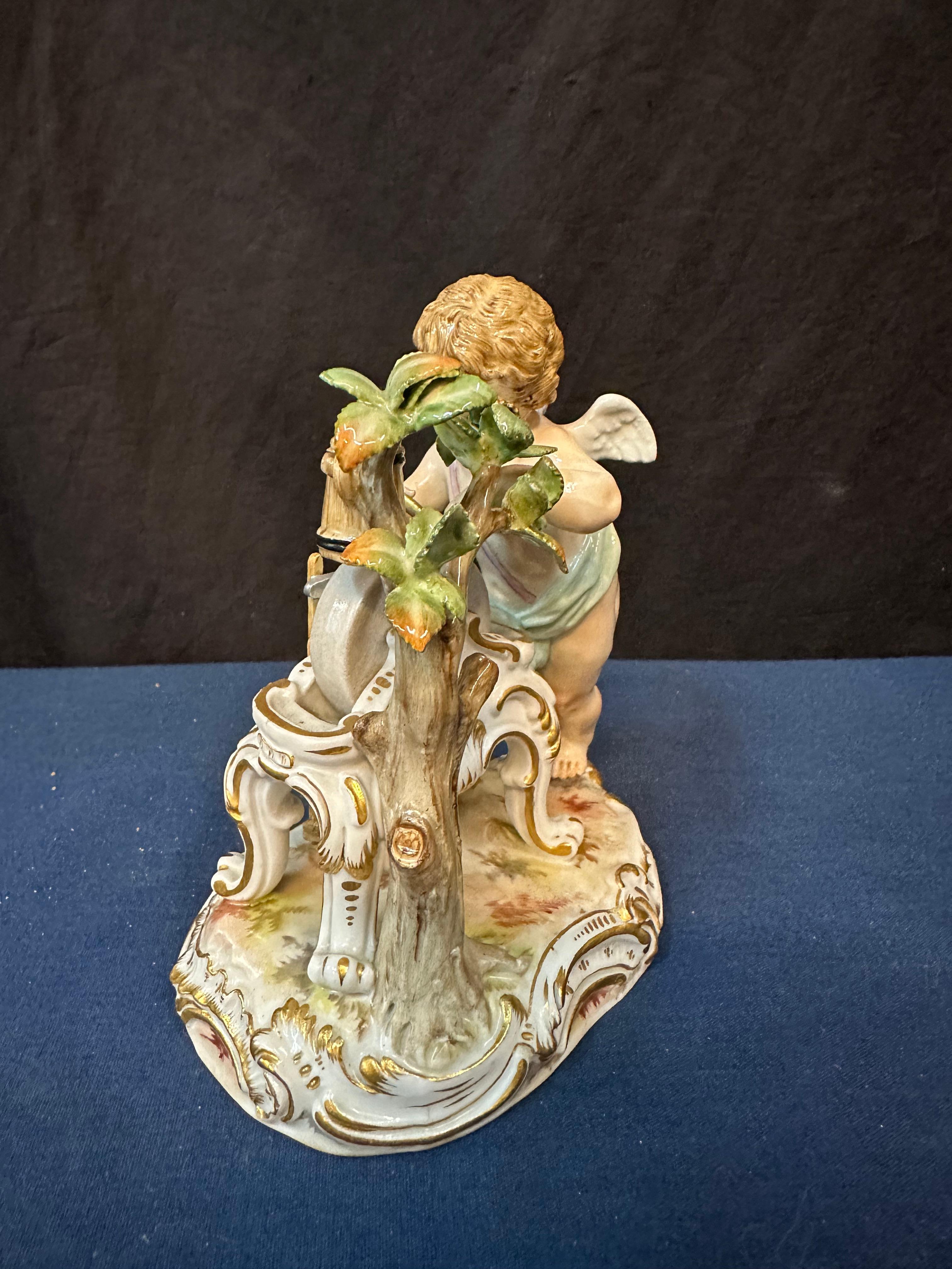 Meissen Cherub In Good Condition For Sale In Bronx, NY