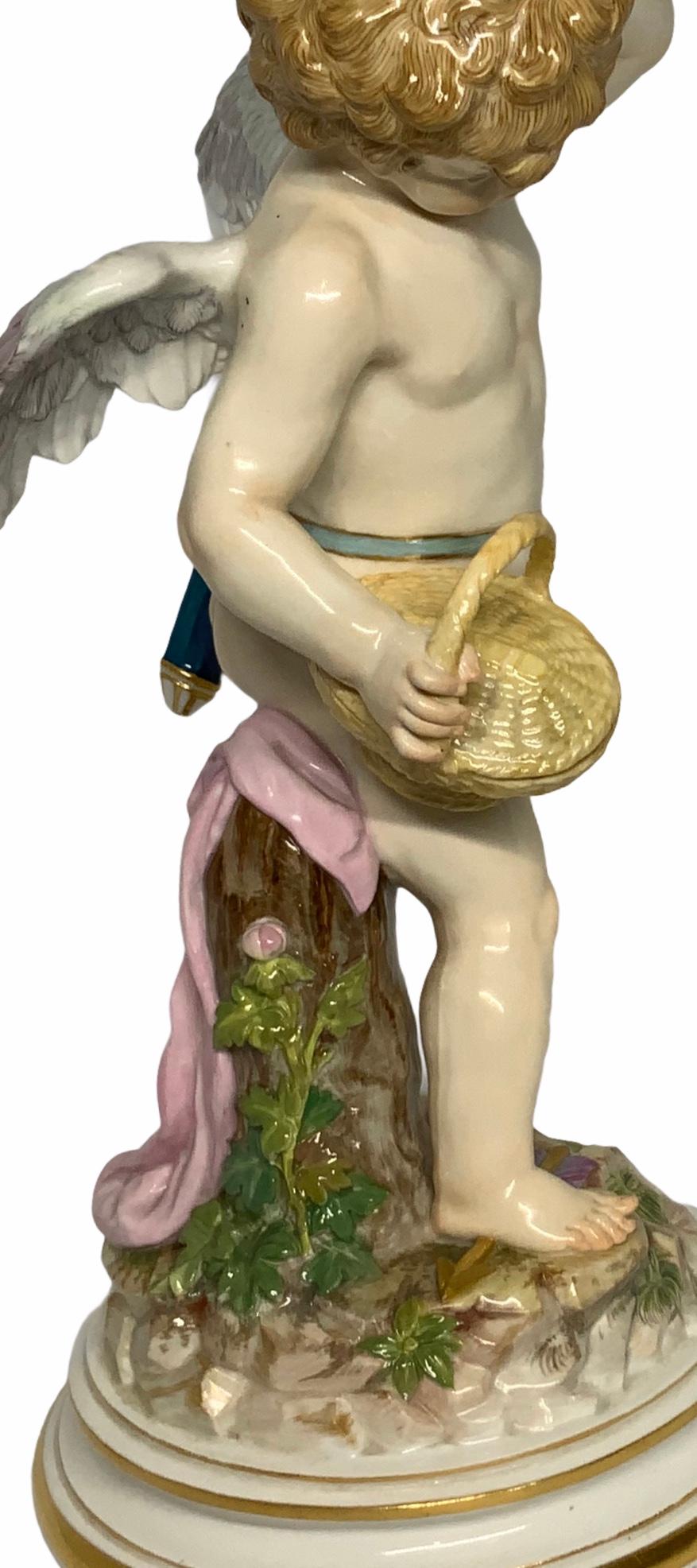 Meissen Cherub Porcelain Figure In Excellent Condition In Guaynabo, PR