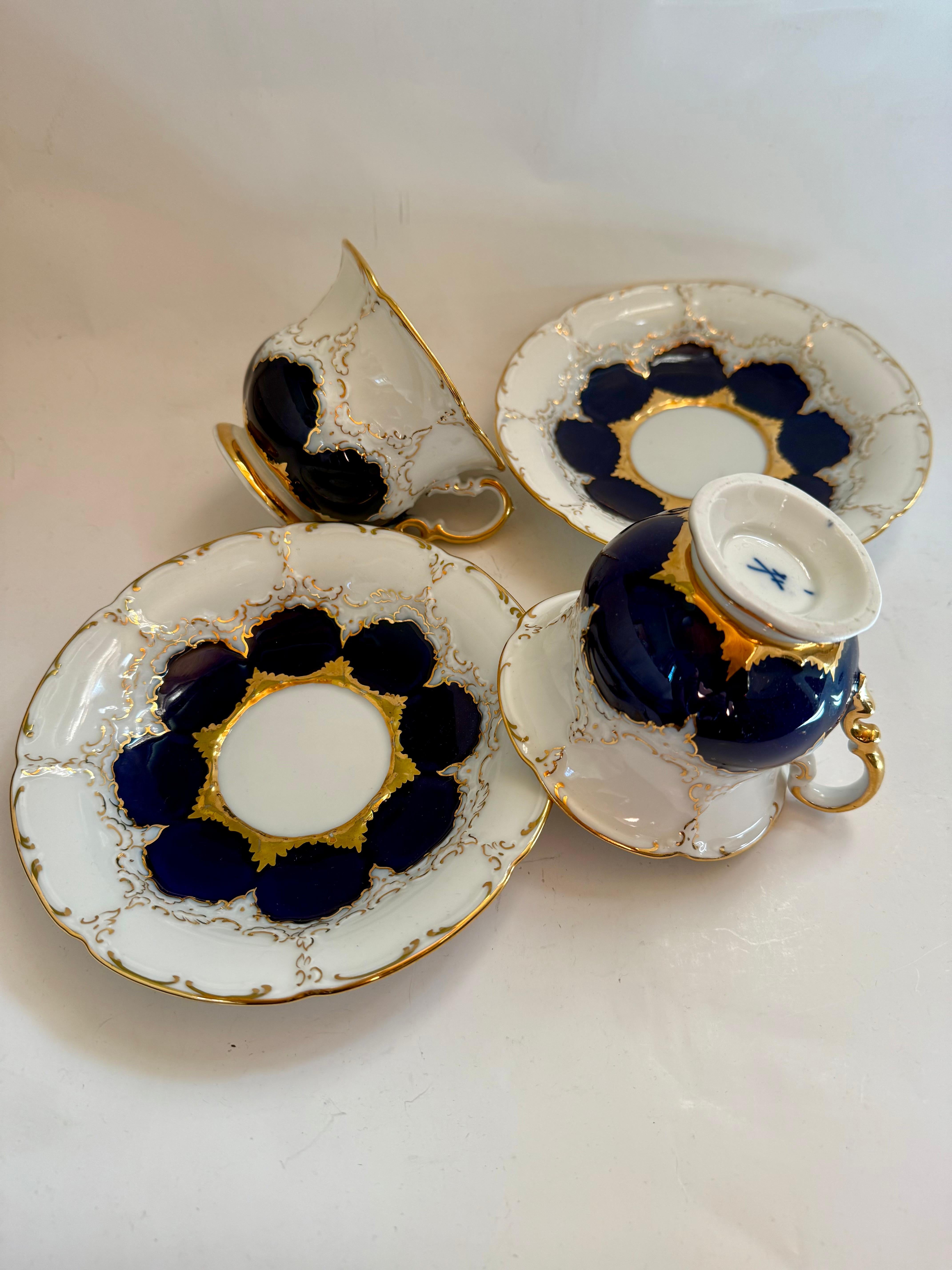 Meissener Kobaltgold 2 seltene vintage Teetassen mit Untertassen 4