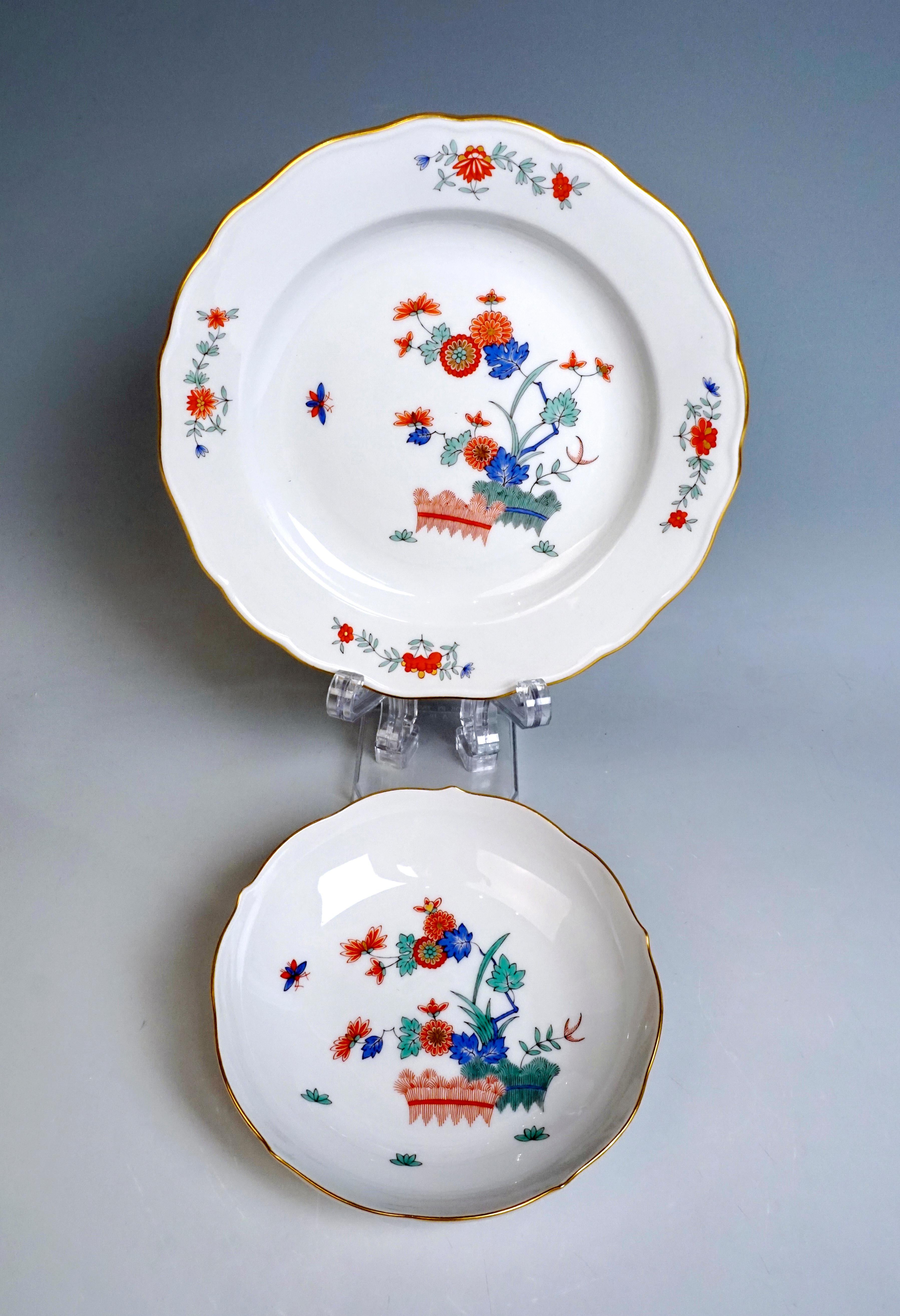 Late 20th Century Meissen Coffee and Tee Set With Dessert Plates Chinese Straw Decor 6 People