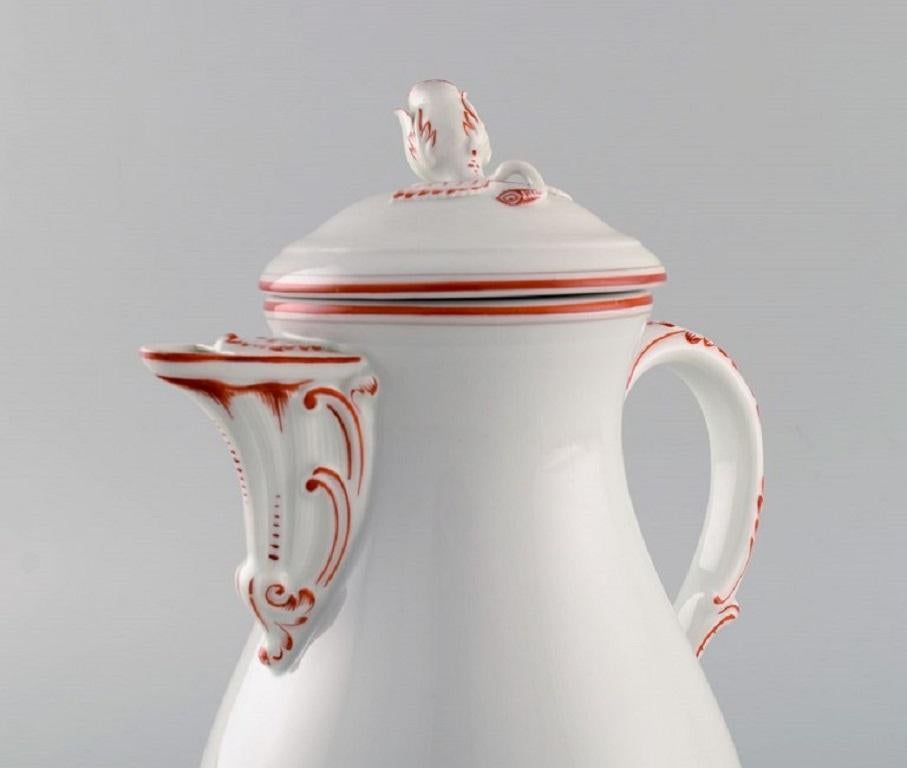 Meissen Coffee Pot and Sugar Bowl in Hand-Painted Porcelain In Good Condition In Copenhagen, DK