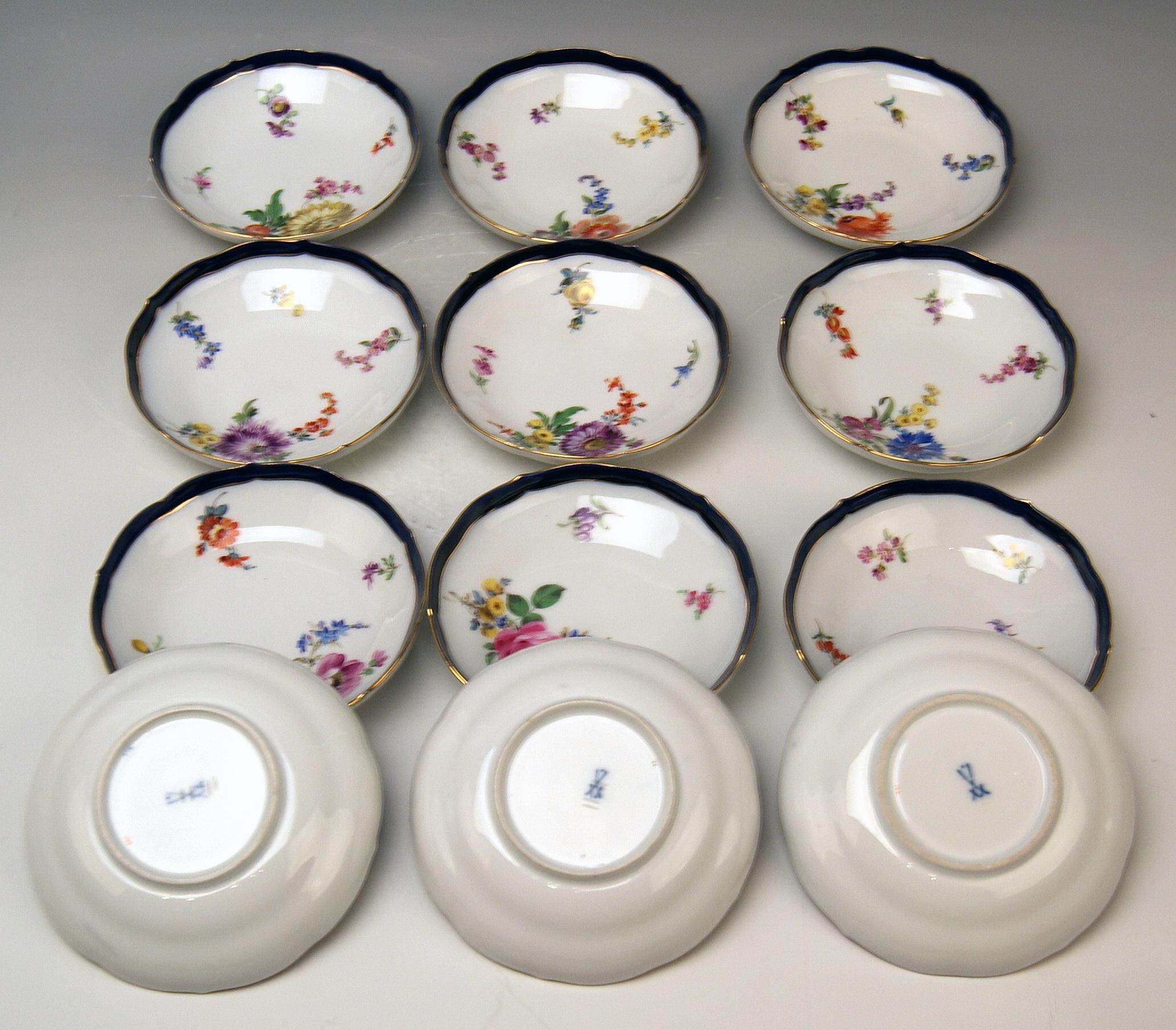 Hand-Painted Meissen Coffee Set Bouquet Nr. 051110 12 Persons Pfeiffer Period 1924-1934 For Sale
