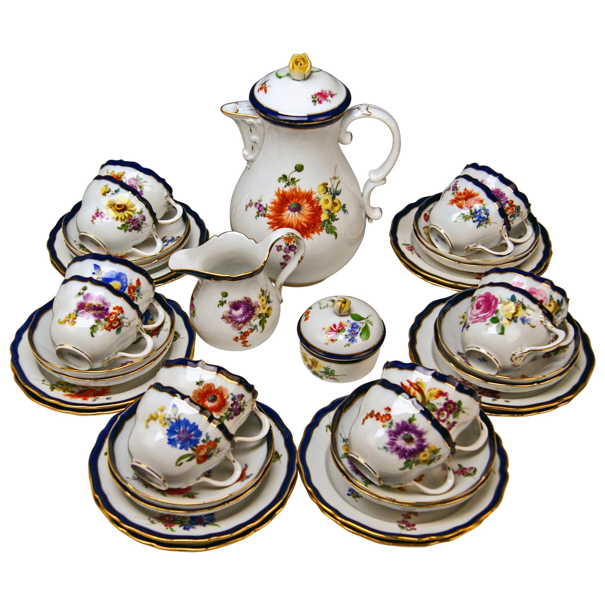 Meissen Coffee Set Bouquet Nr. 051110 12 Persons Pfeiffer Period 1924-1934