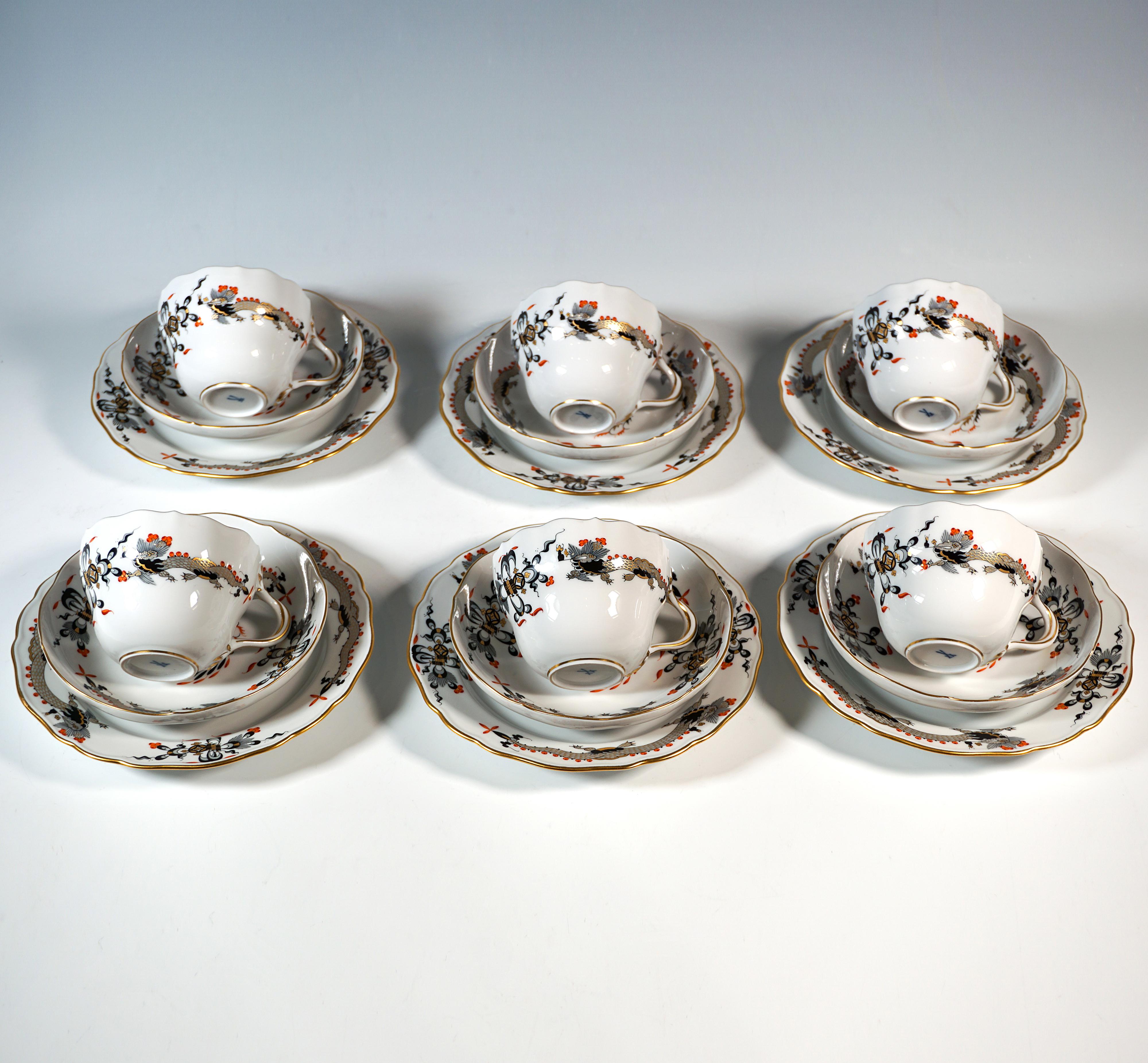 Meissener Kaffeeservice für 6 Personen Reicher Drache Schwarz, Rot & Gold, 20. Jahrhundert (Handgefertigt) im Angebot