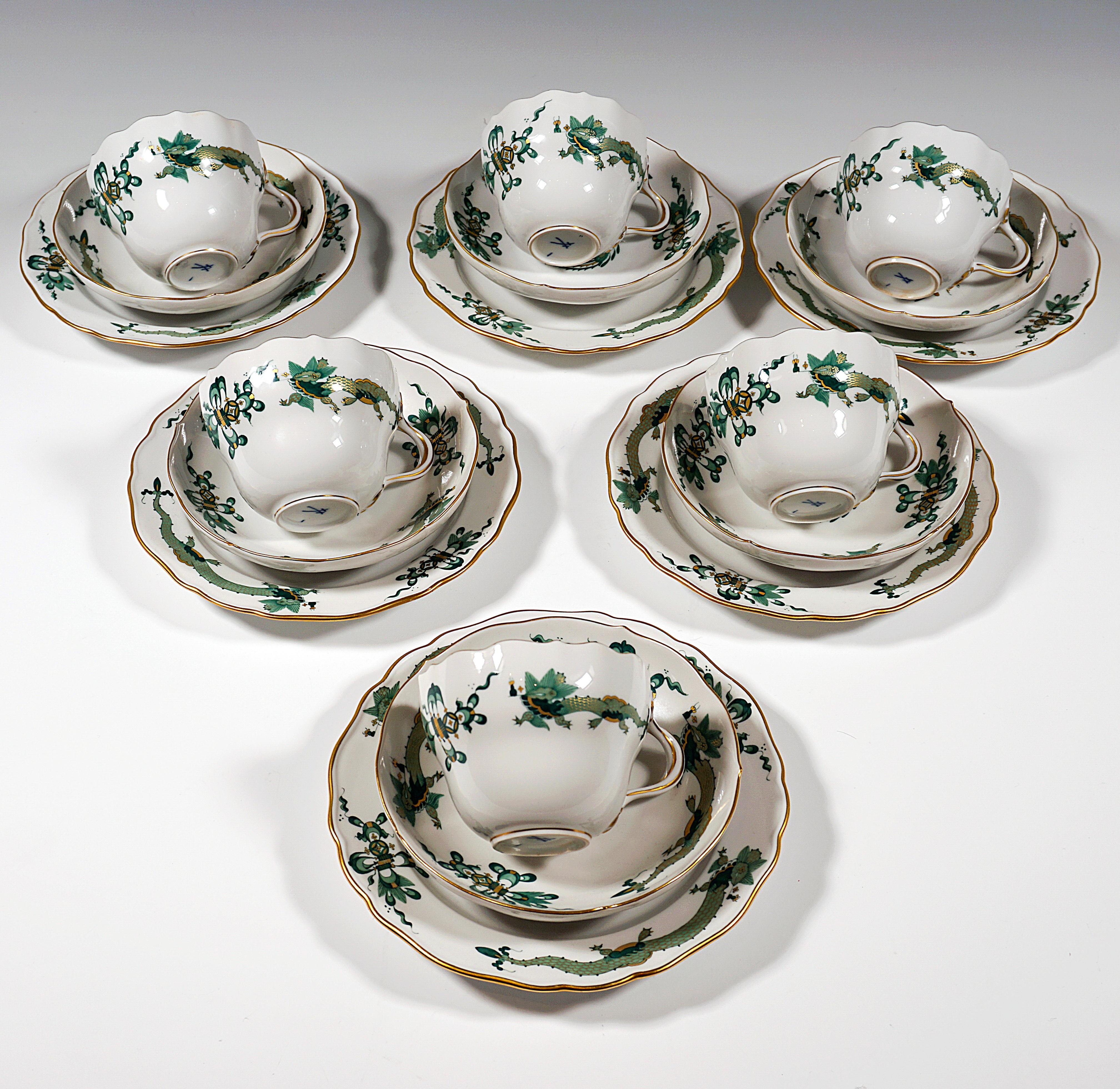 Porcelain Meissen Coffee Set For 6 Persons Rich Dragon Green & Gold, 20th Century For Sale