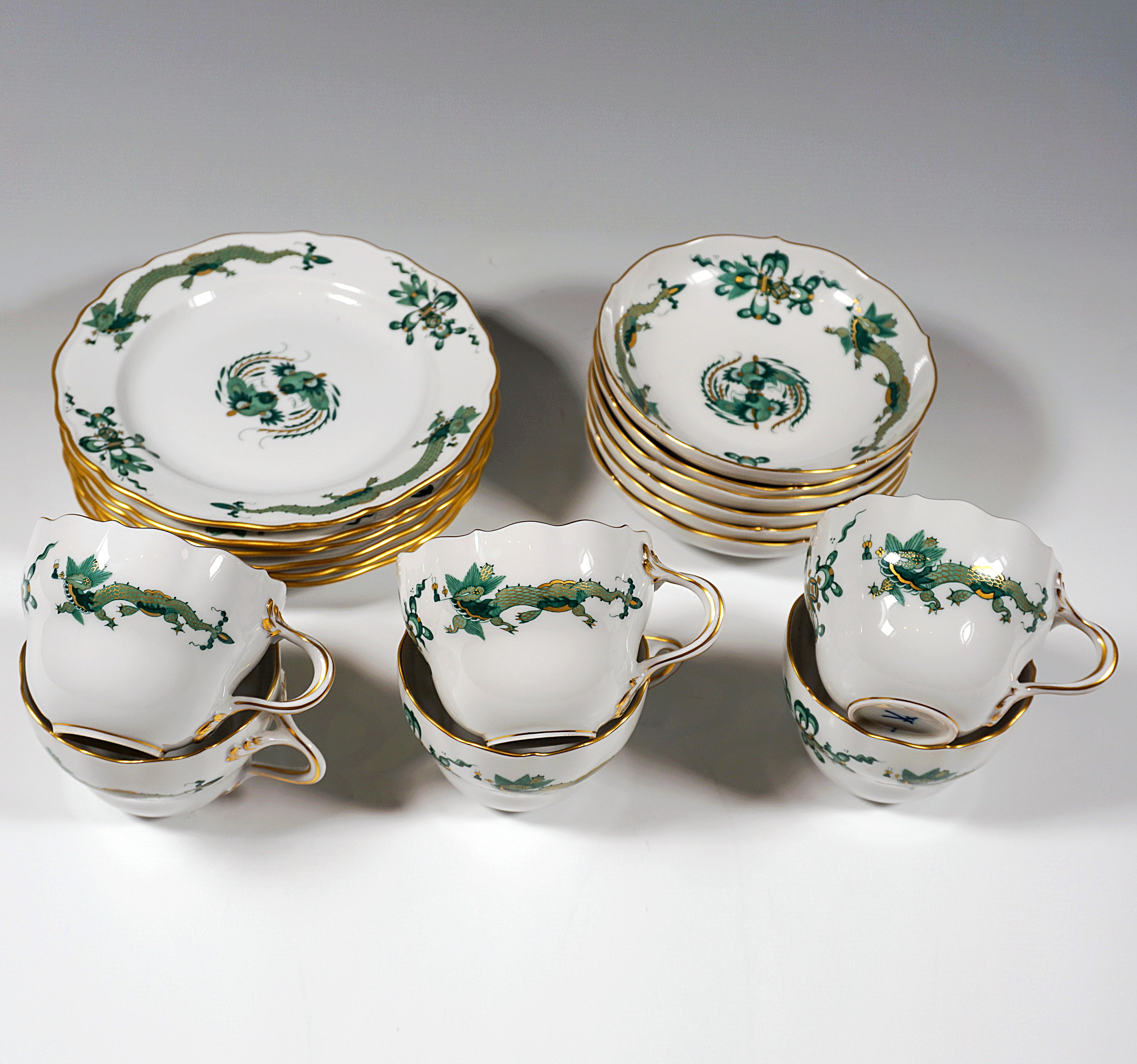Meissen Coffee Set For 6 Persons Rich Dragon Green & Gold, 20th Century For Sale 1