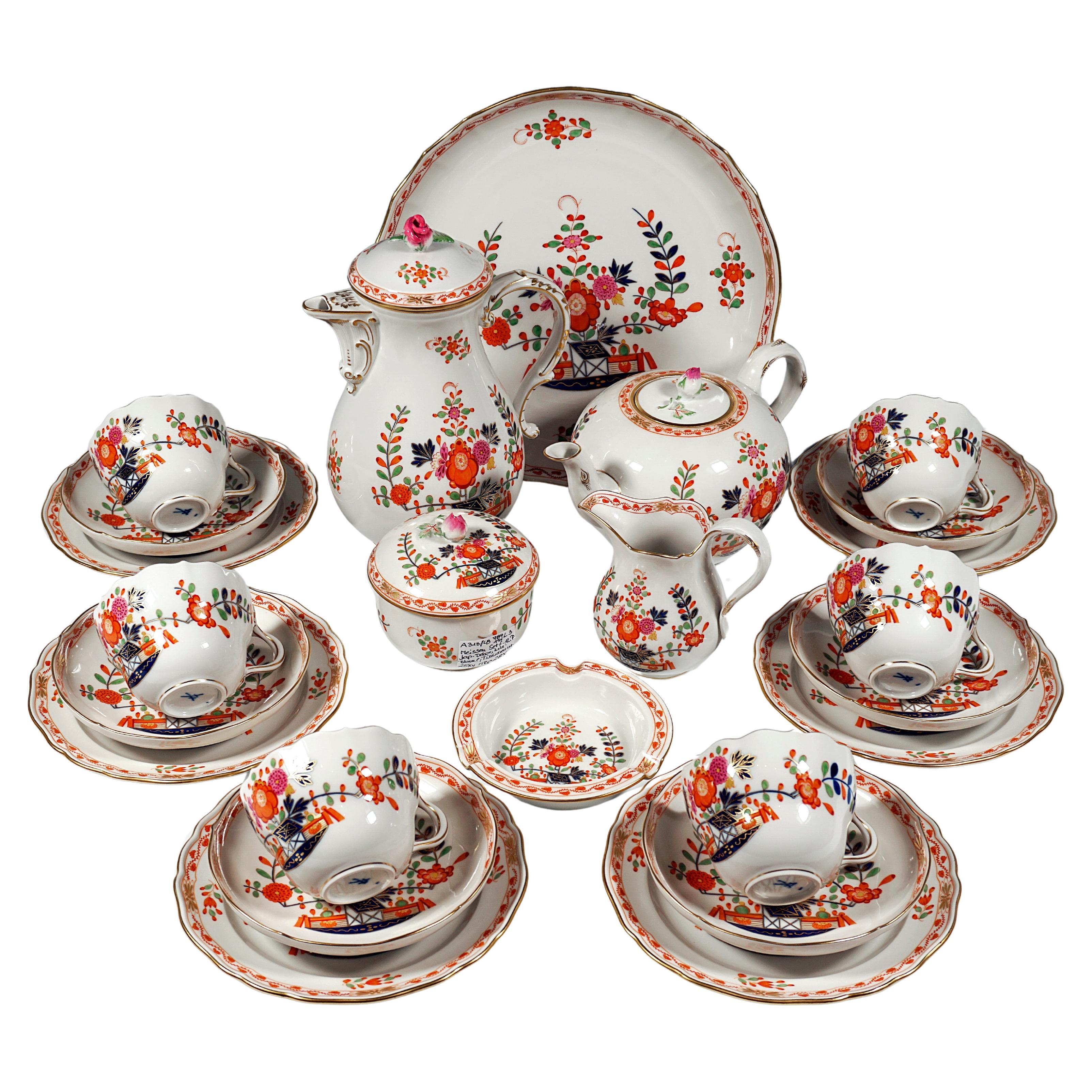 Meissen Coffee & Tea Set For 6 People, Indian Flowers Coloured & Gold, 20th C.