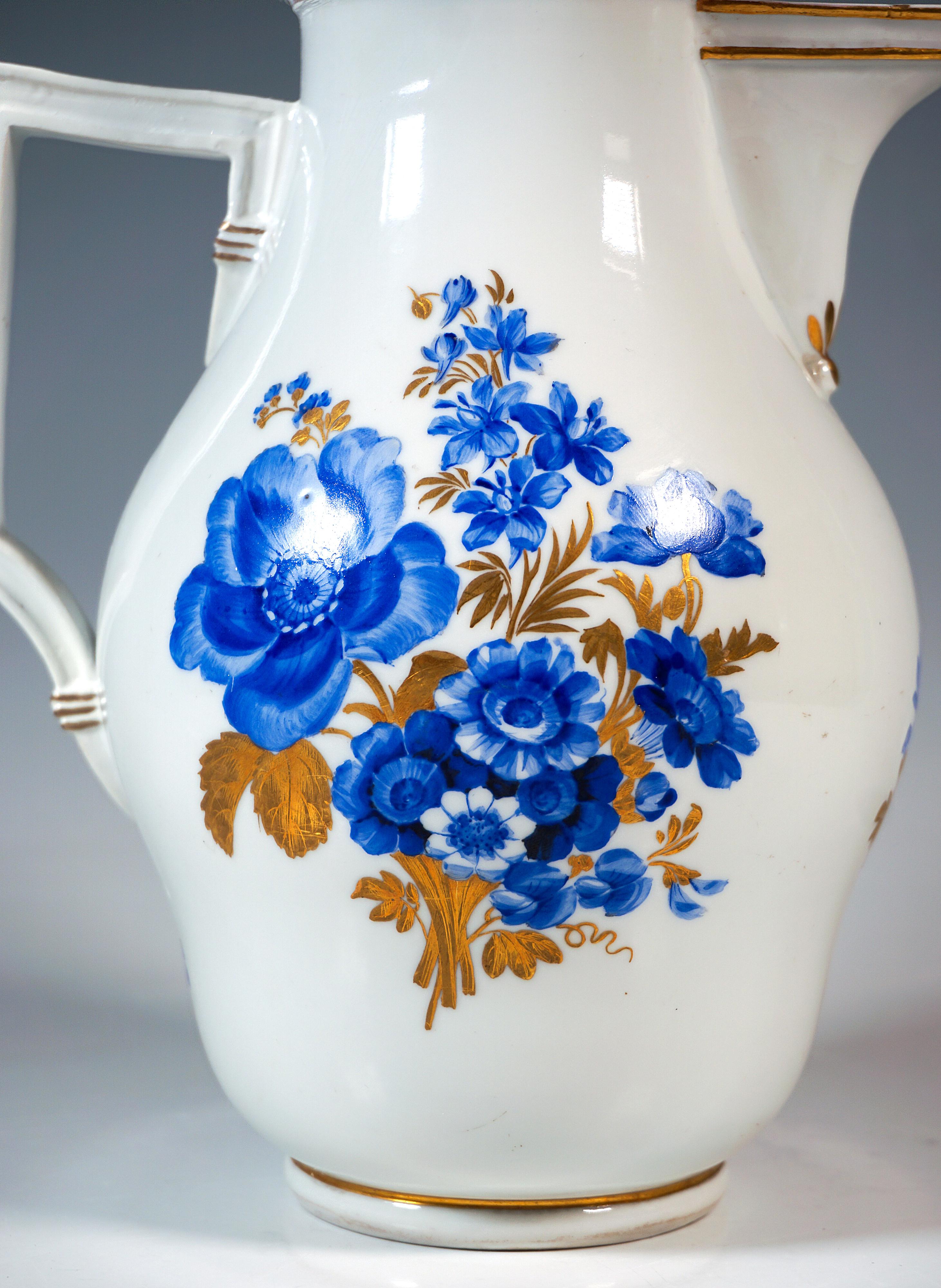 Service à café et à thé pour 8 personnes de Meissen Peinture Bouquet Cobalt et Or Début 19ème Bon état - En vente à Vienna, AT