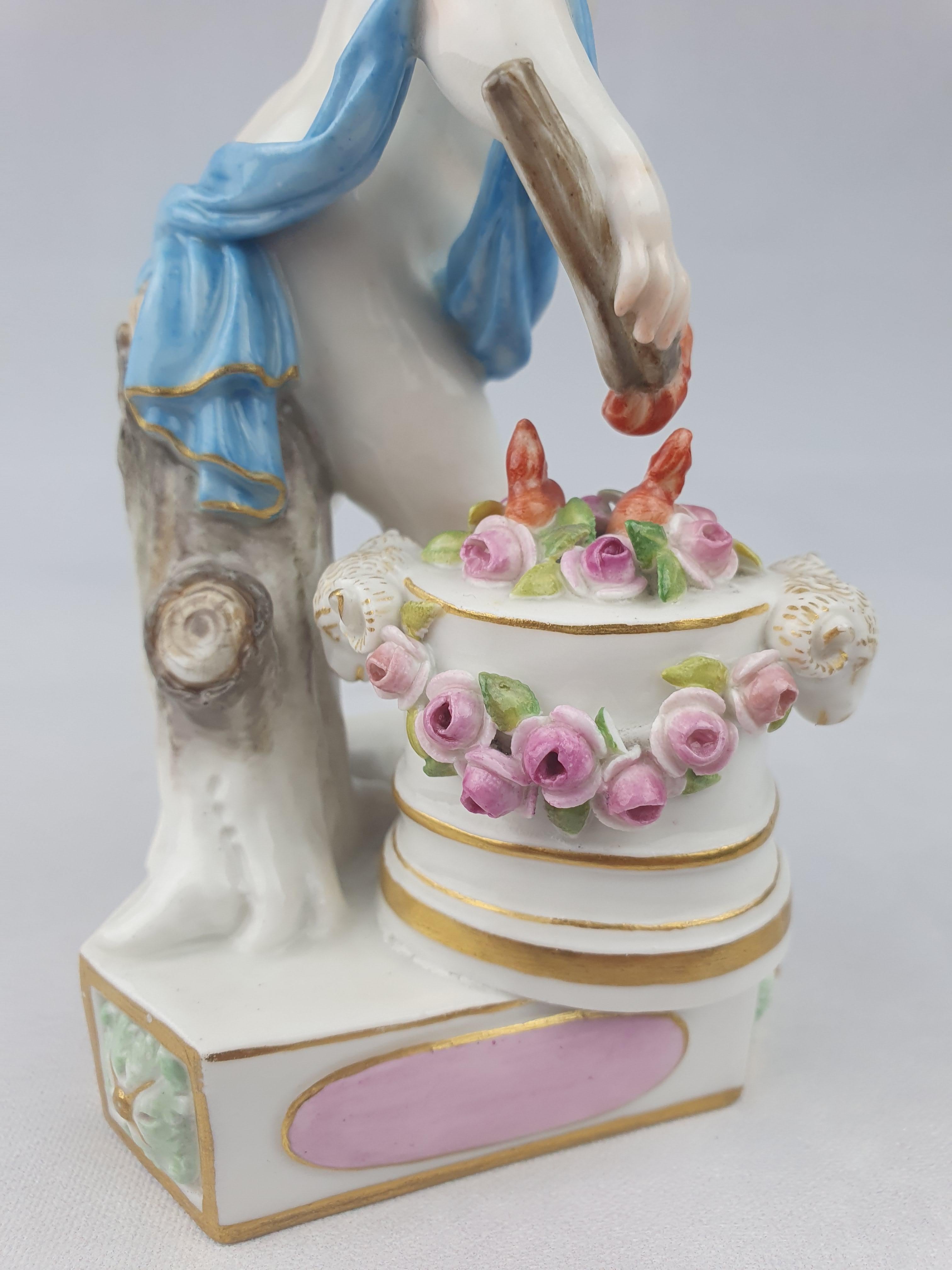 Meissen Cupid Lighting Hearts with Flame ‘Je Les Enflamme’ For Sale 2