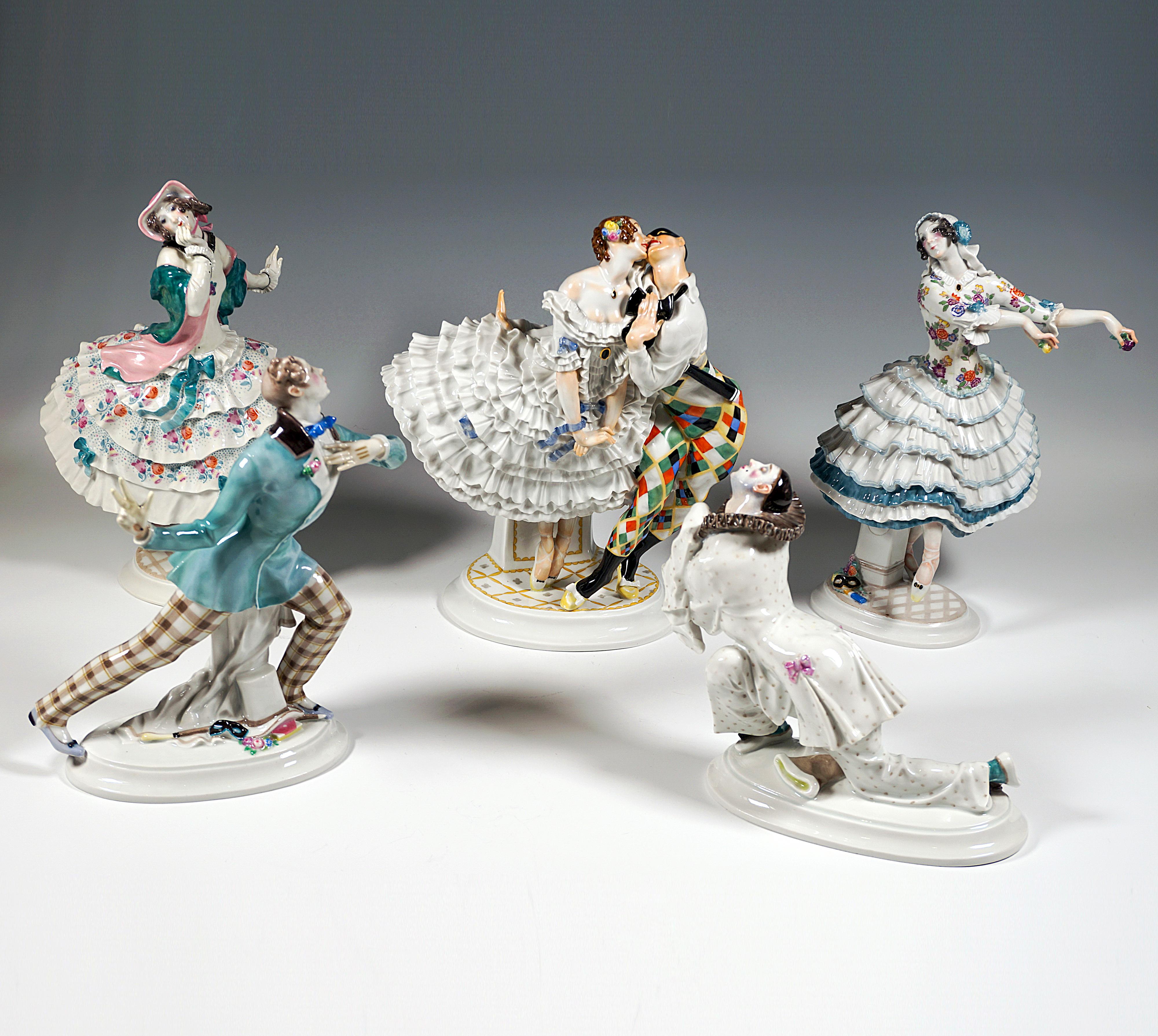 Ensemble aus 5 Modellen, russisches Ballett „ Karneval“ aus Meissen, von Paul Scheurich, 20. Jahrhundert (Biedermeier) im Angebot