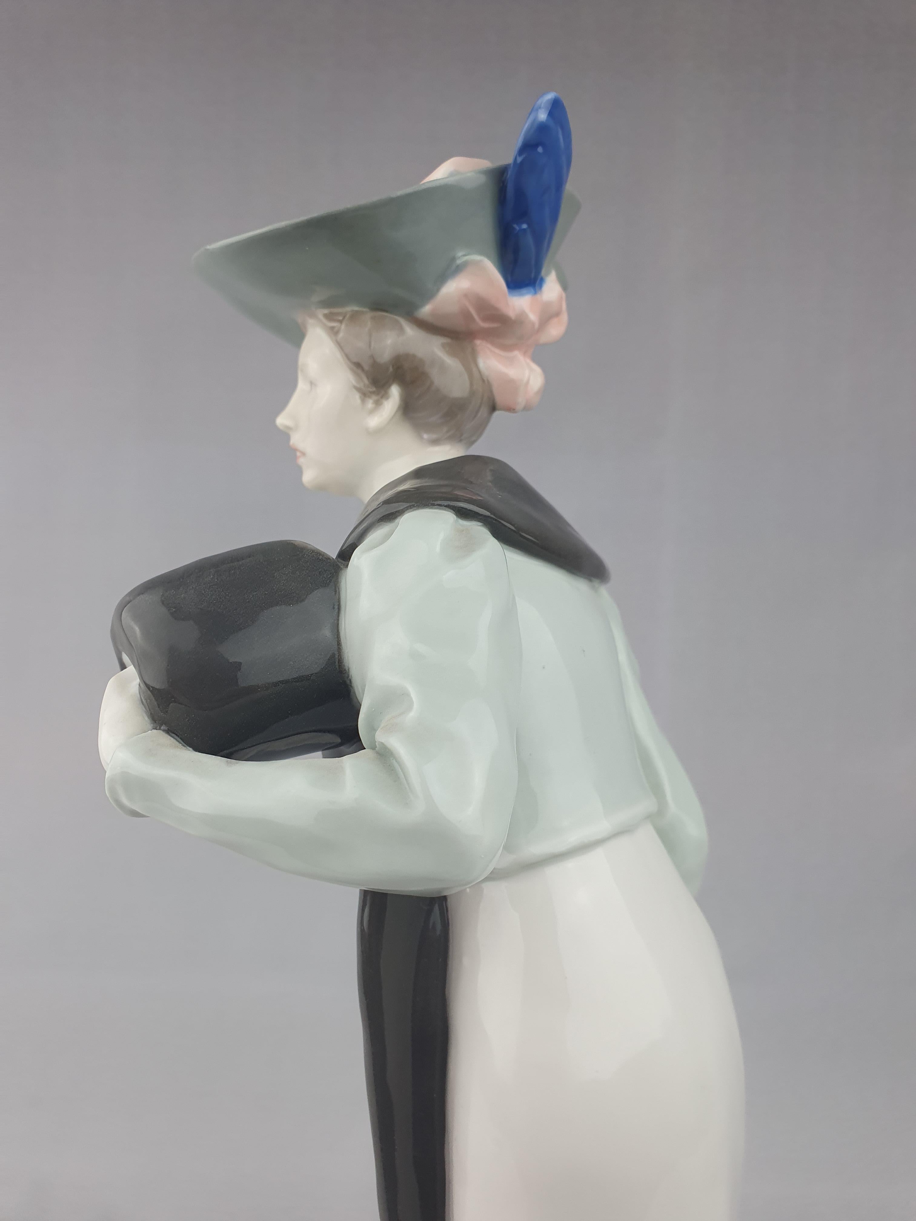 Hand-Painted Meissen Fashionable Lady with Muff in Hand