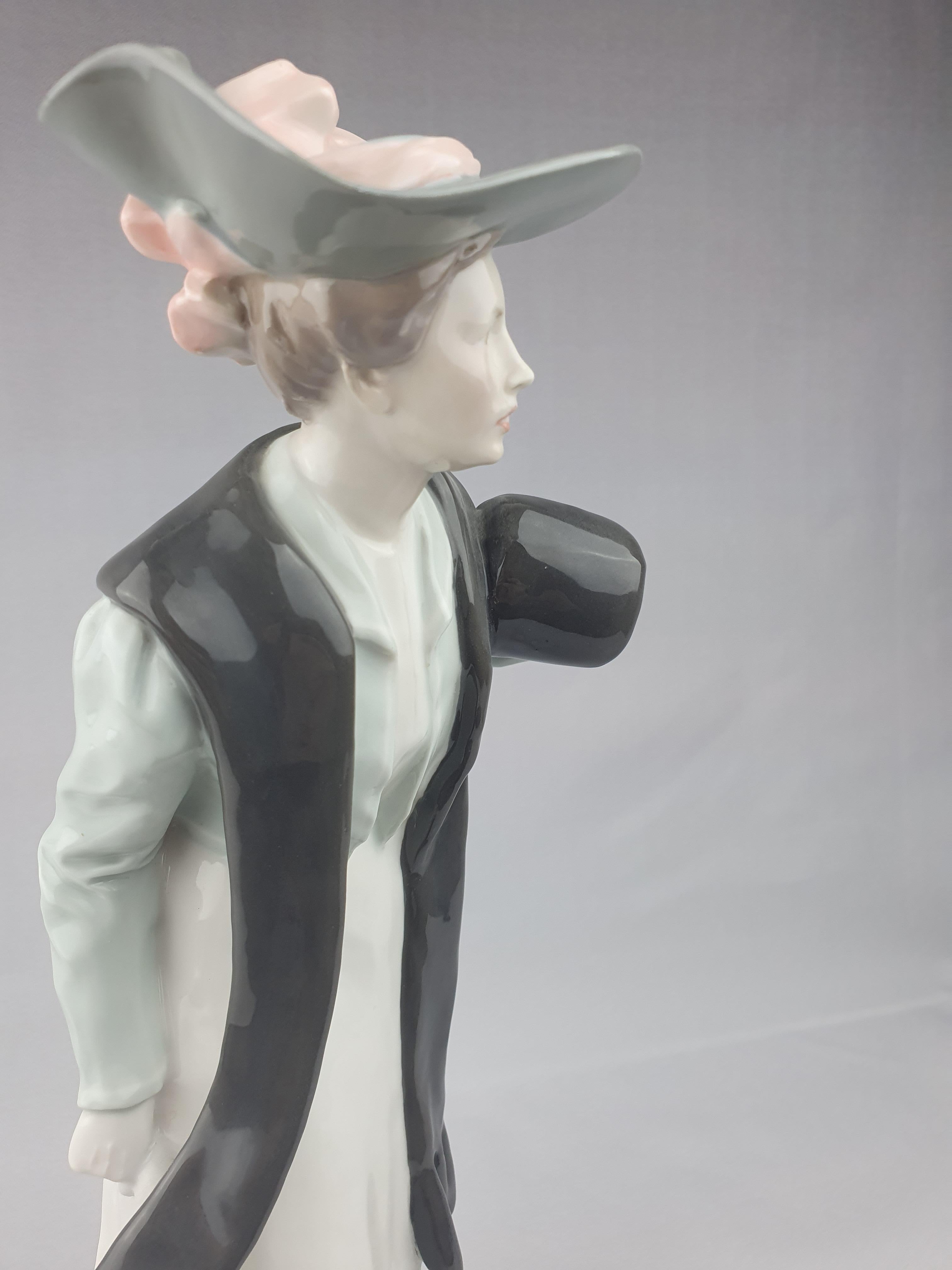 20th Century Meissen Fashionable Lady with Muff in Hand