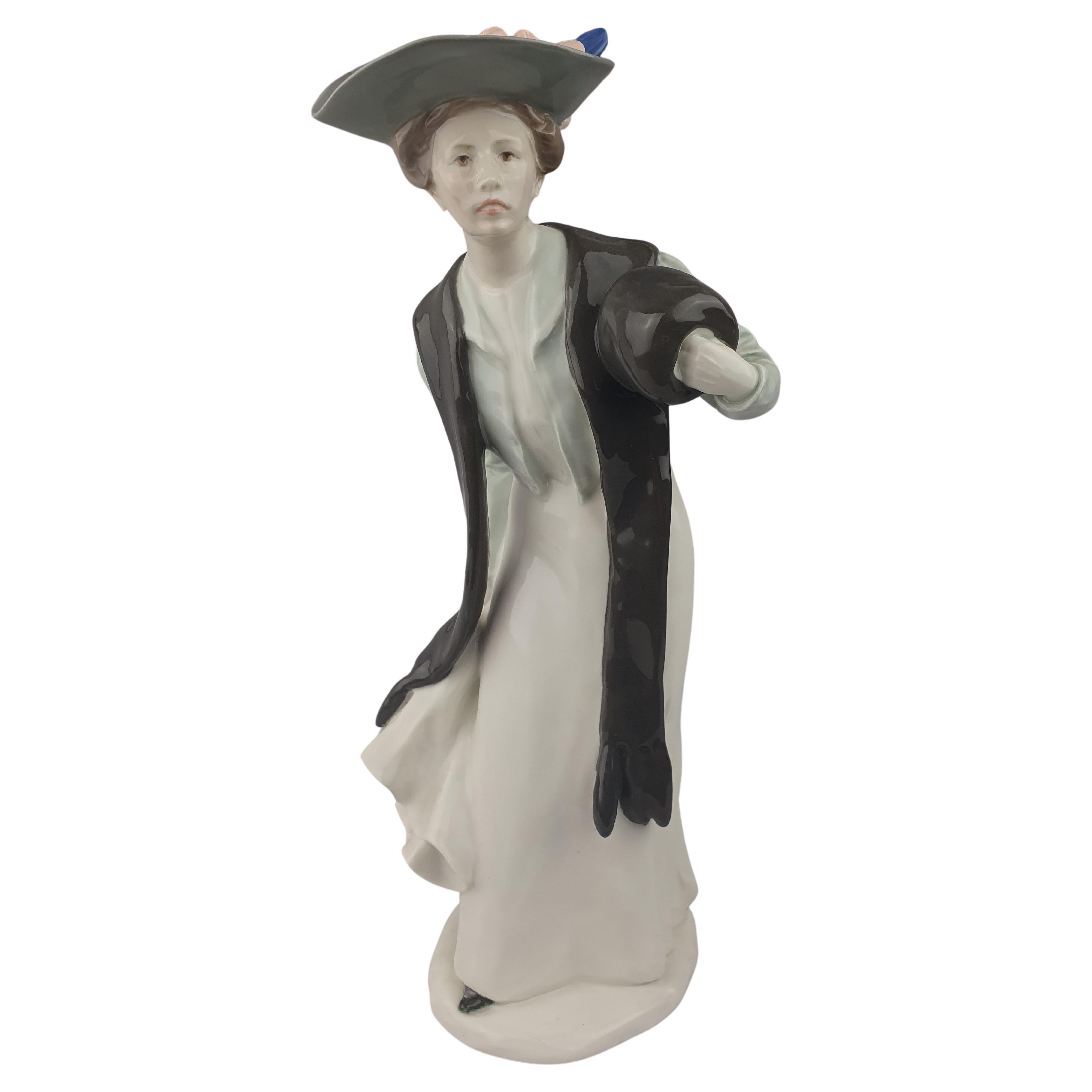 Meissen Fashionable Lady with Muff in Hand For Sale