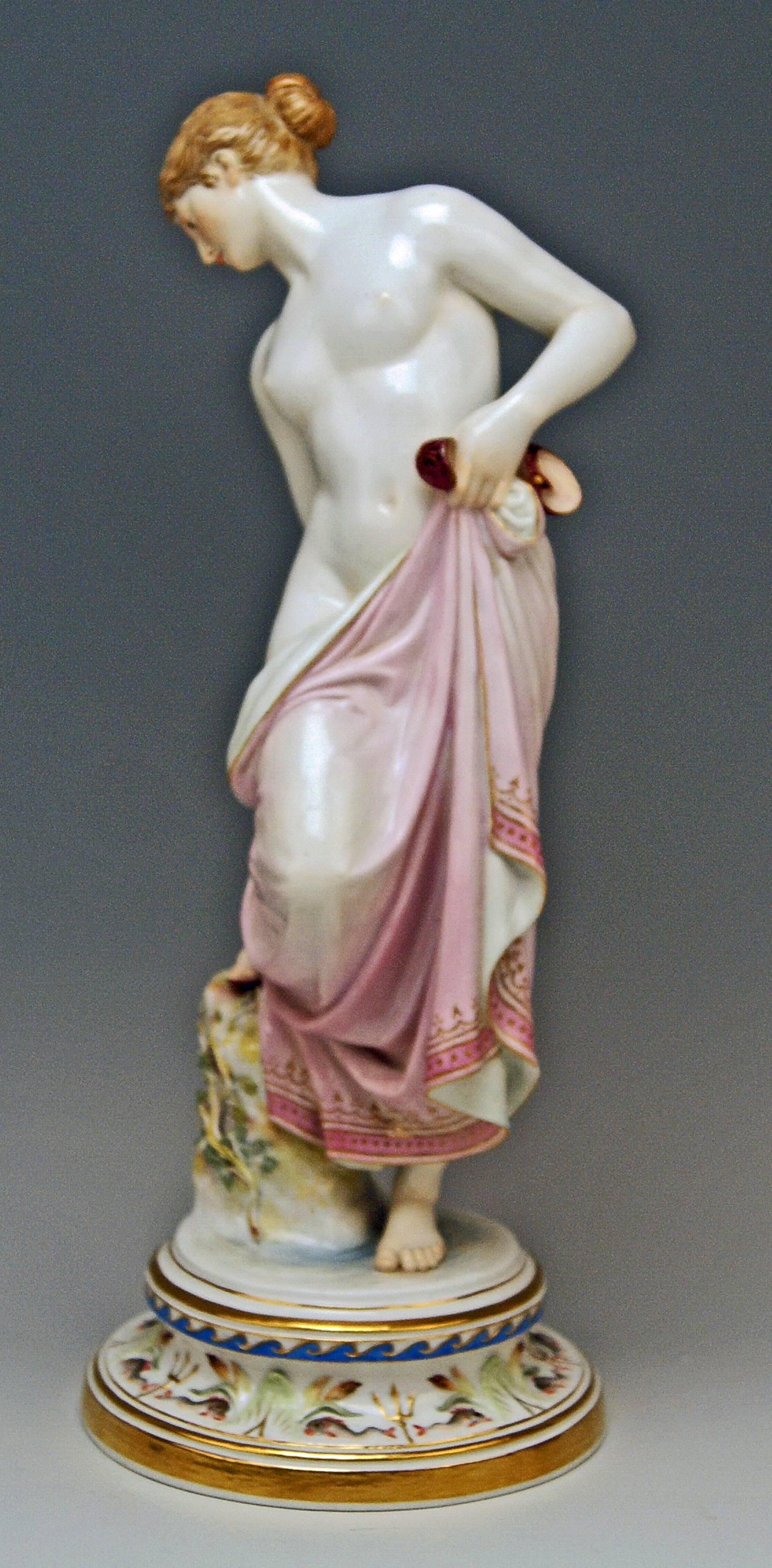 Art Nouveau Meissen Female Nude Figurine after the Bath Model M 193 Robert Ockelmann
