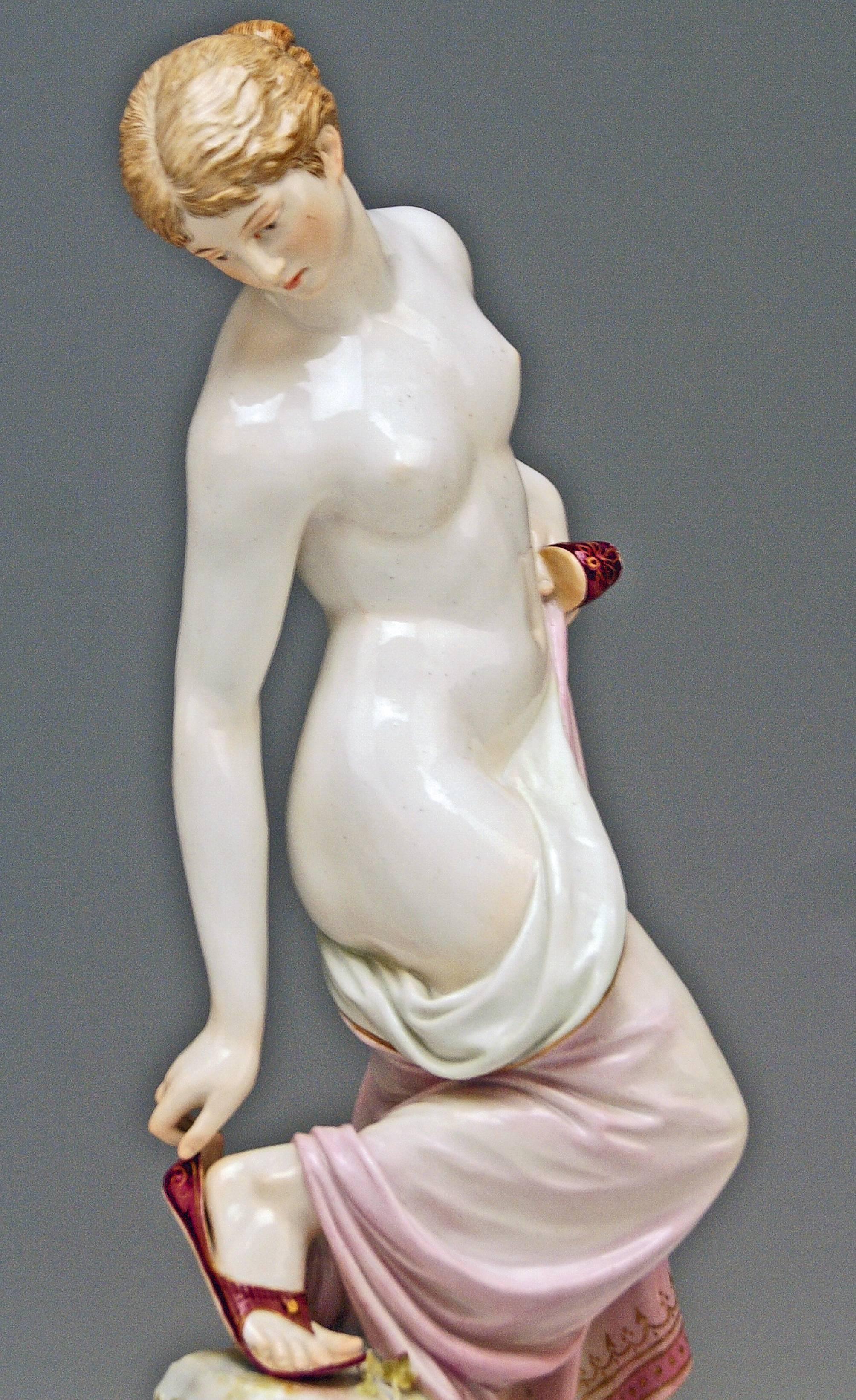 German Meissen Female Nude Figurine after the Bath Model M 193 Robert Ockelmann