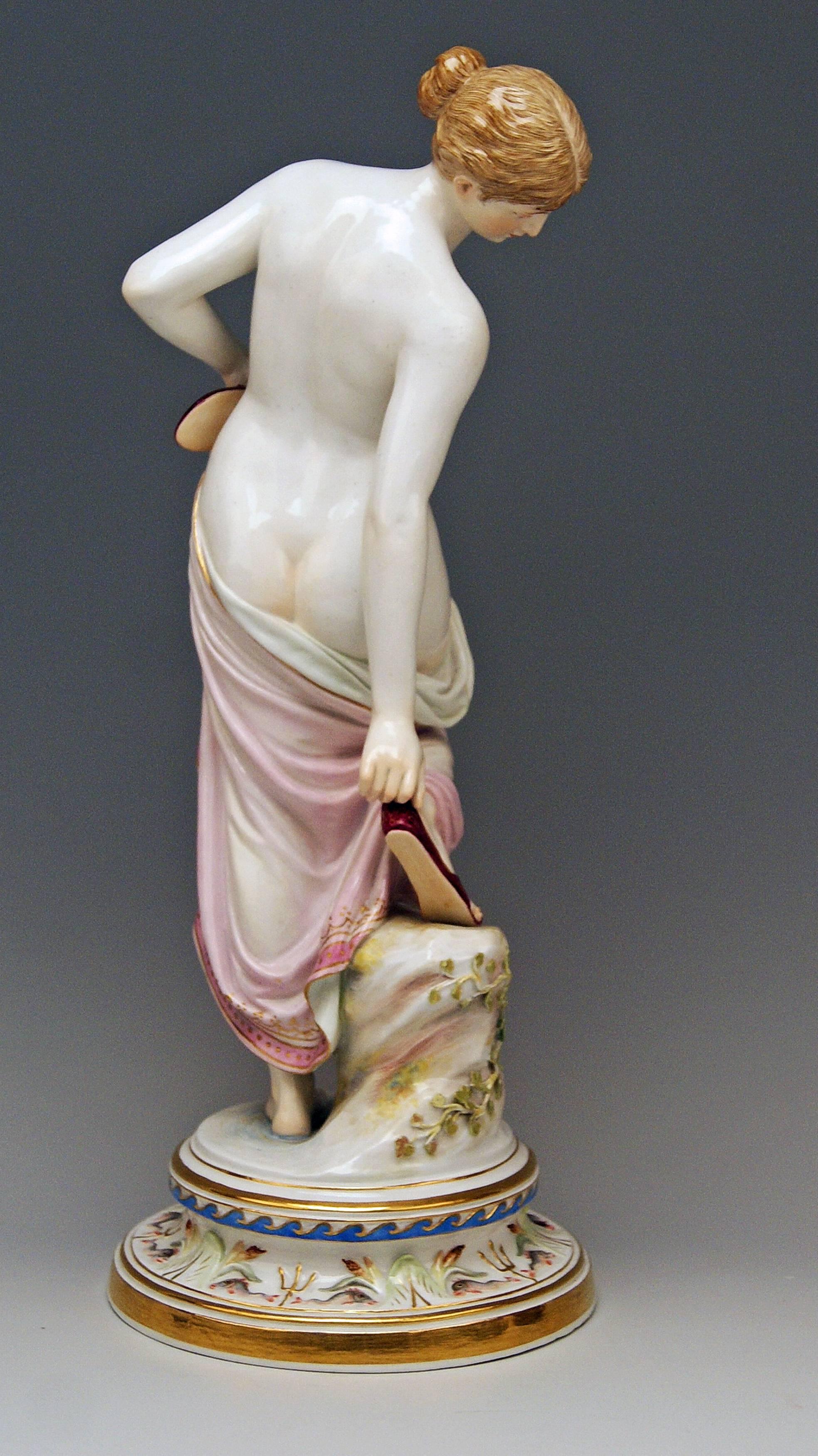 19th Century Meissen Female Nude Figurine after the Bath Model M 193 Robert Ockelmann