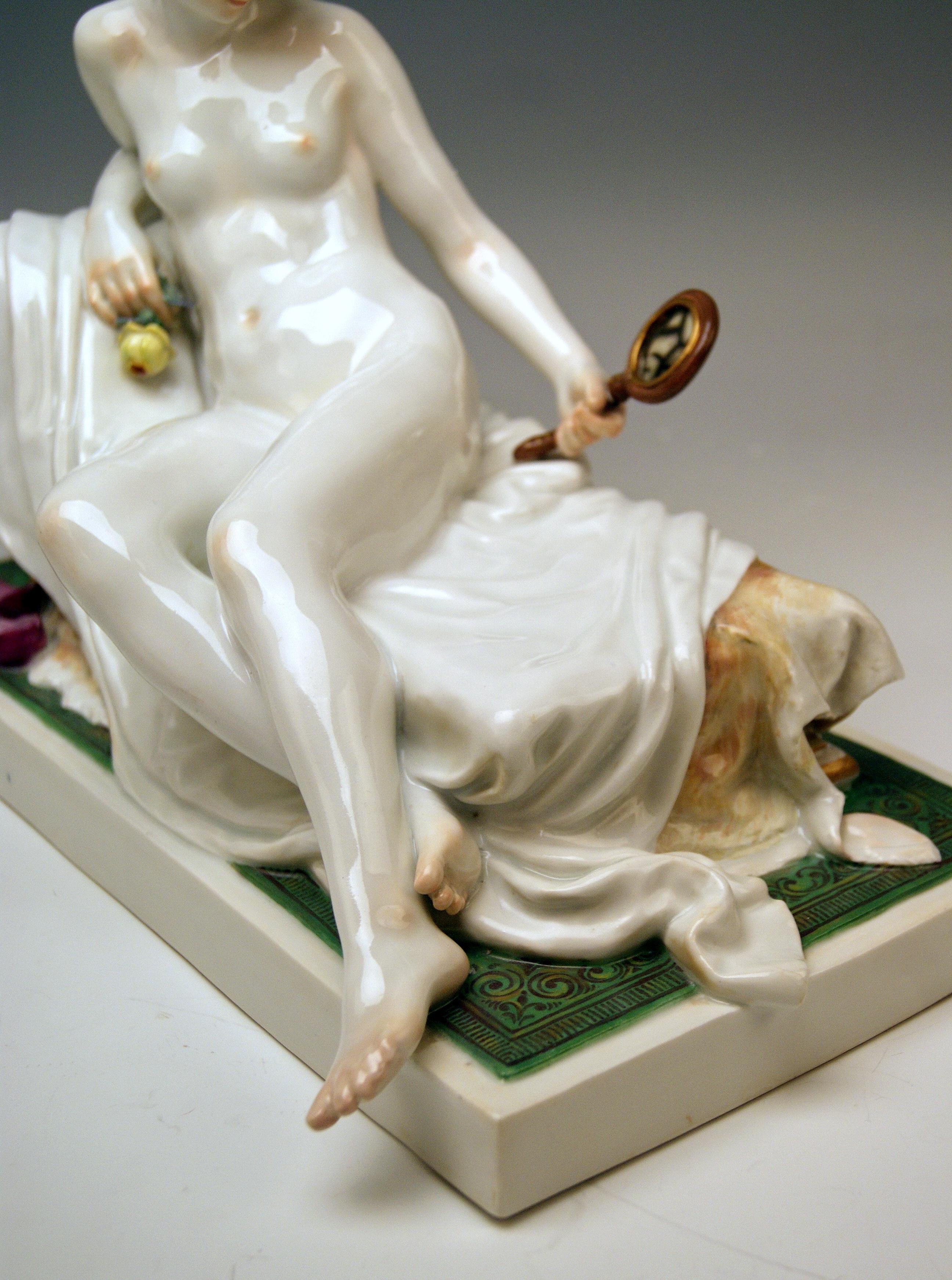 Early 20th Century Meissen Female Nude Figurine with Mirror Model T 185 Robert Ockelmann