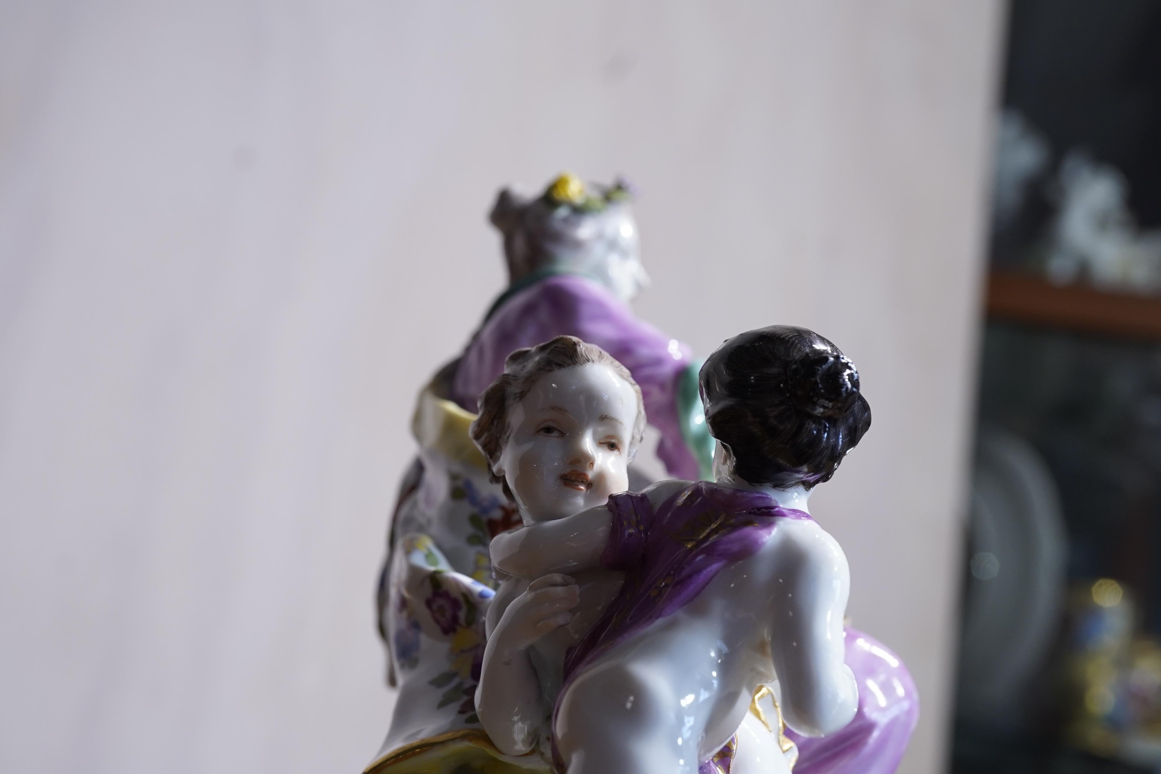 Meissen Figure of the Muse Terpsichore, by Kaendler, circa 1745 For Sale 1