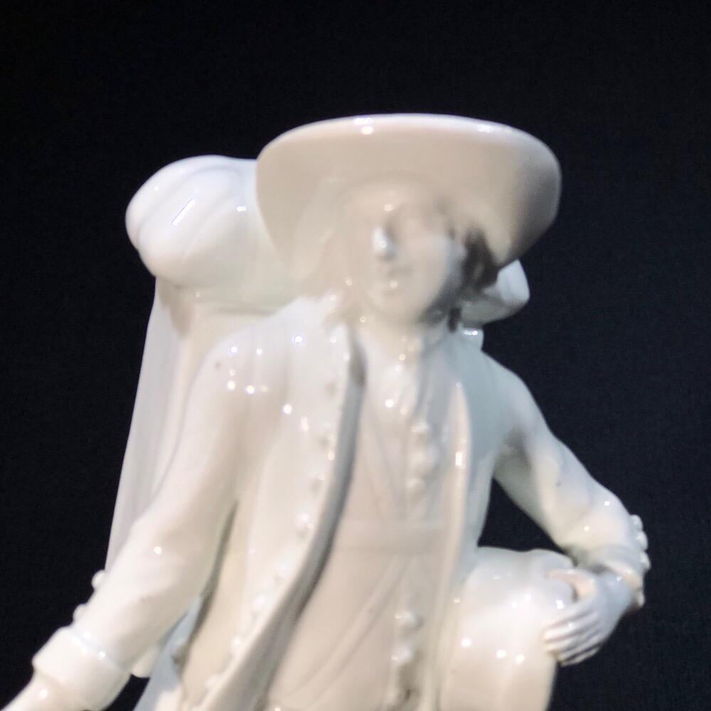 Meissen Figure of the ‘Print Seller’, in the White, circa 1750 For Sale 2