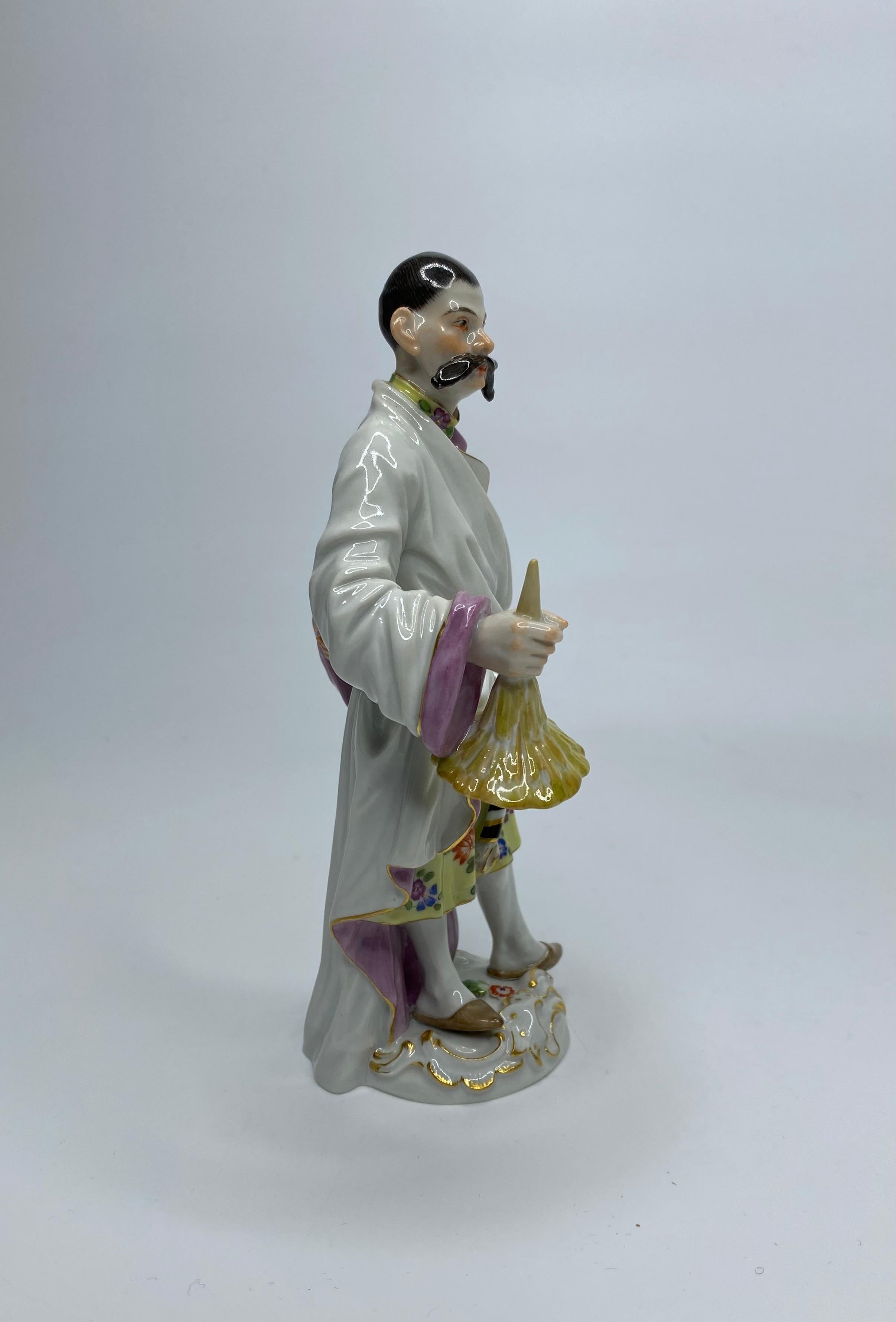Fired Meissen figures ‘Japanese Couple’, c. 1920. For Sale