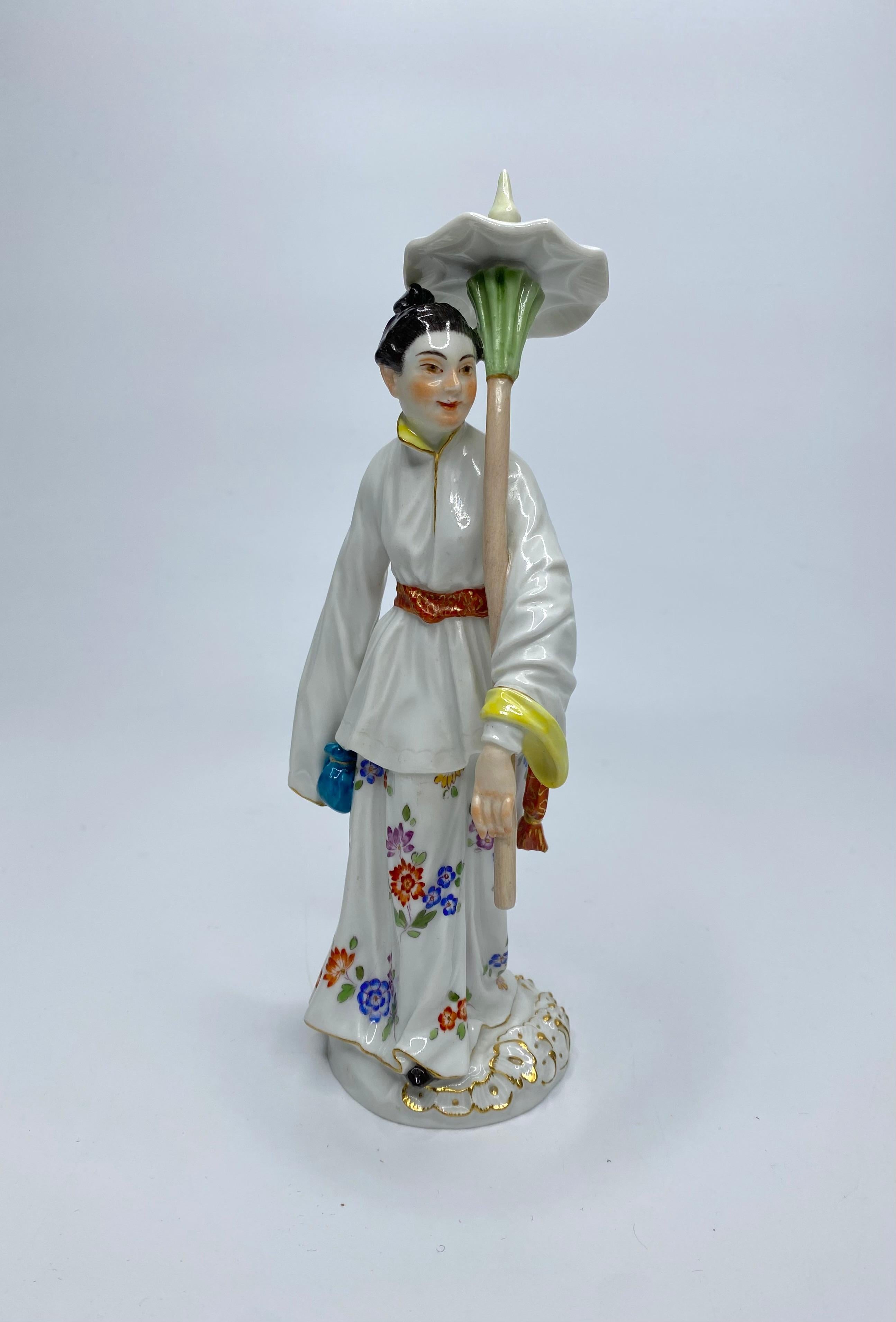 Porcelain Meissen figures ‘Japanese Couple’, c. 1920. For Sale
