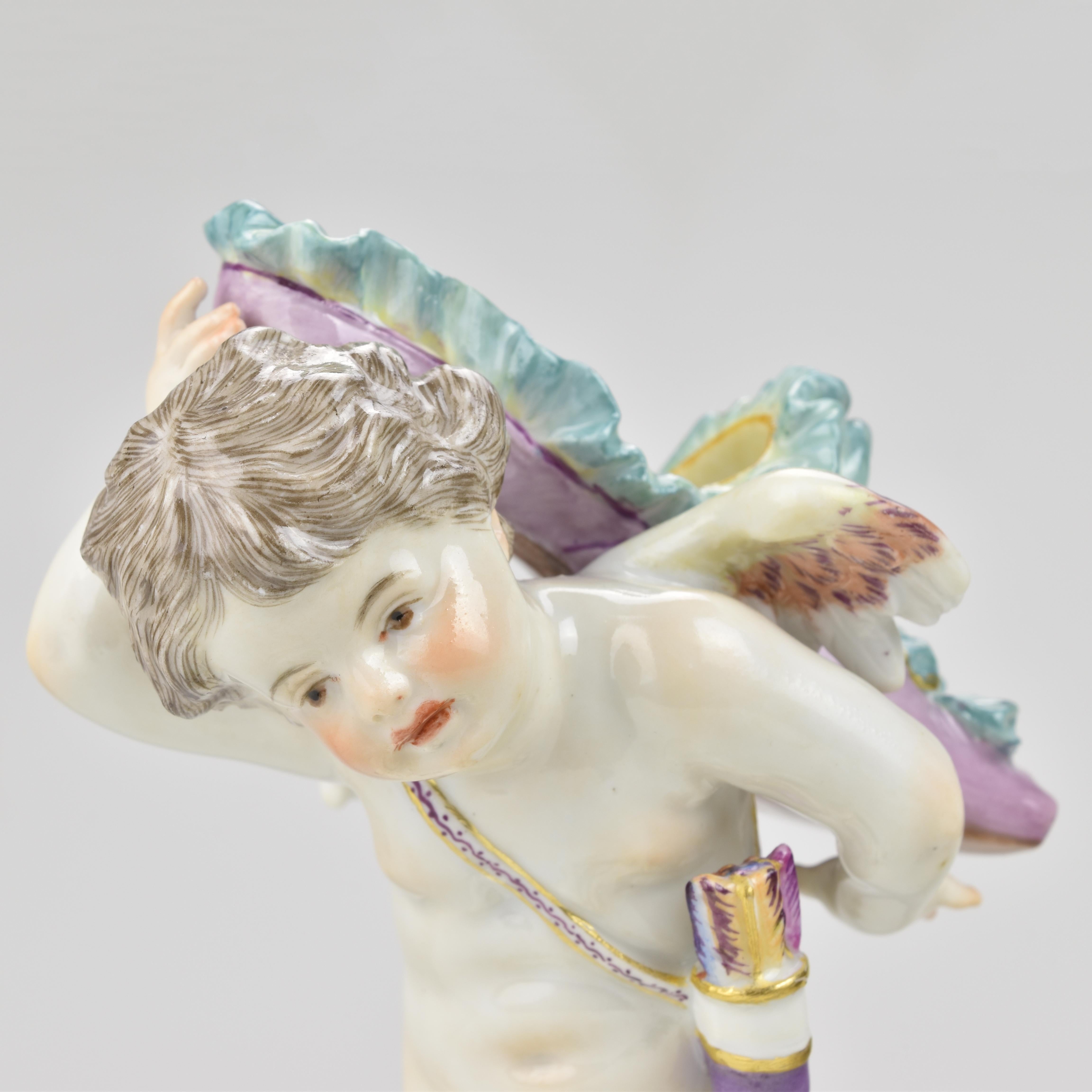 Meissen Figurine “Armor unter dem Pantoffel” Cupid with Slipper, 19th Century in vendita 3