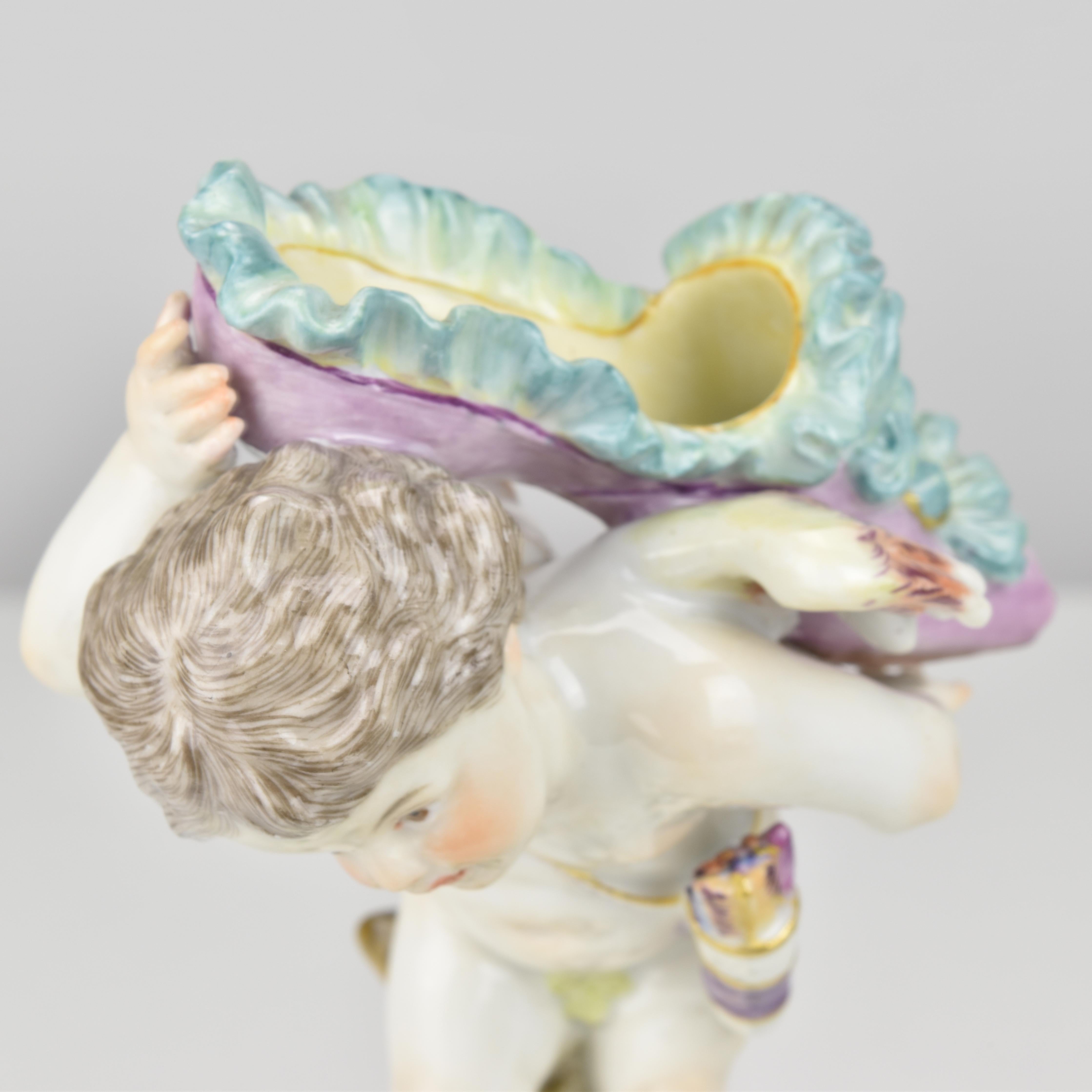 Meissen Figurine “Armor unter dem Pantoffel” Cupid with Slipper, 19th Century in vendita 4