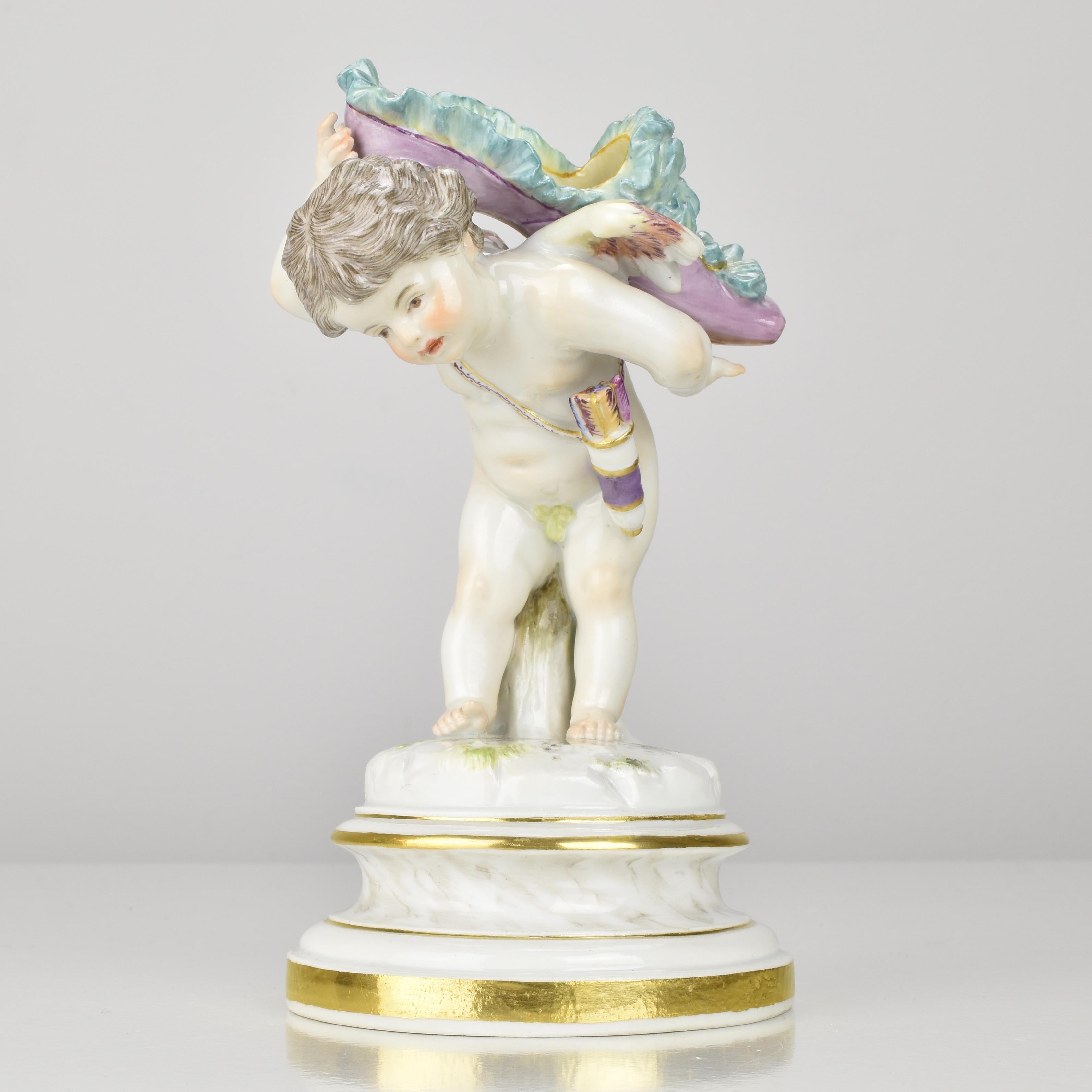 Una deliziosa statuetta antica di Meissen Porcelain intitolata 