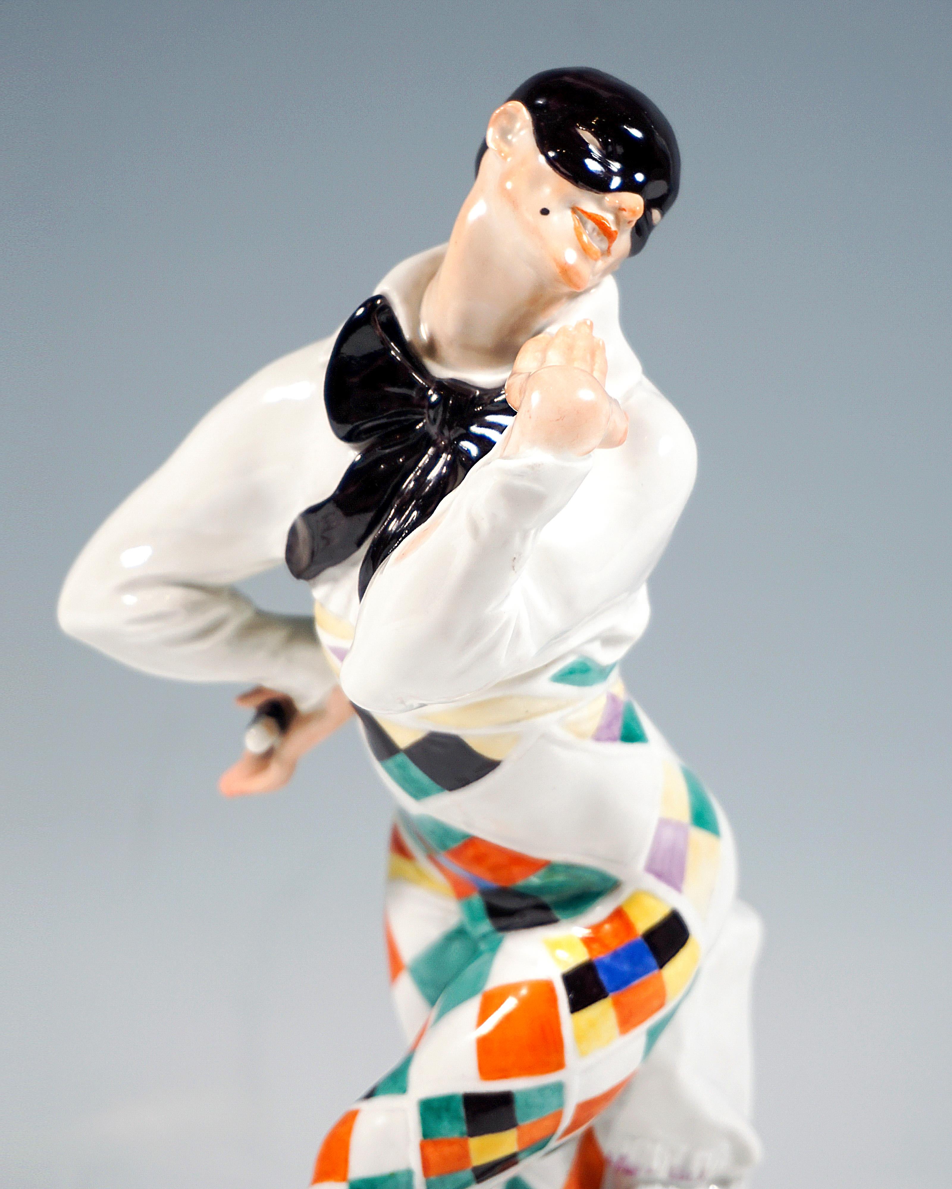 Meissen Figurine 'Bajazzo', Russian Ballet 'Carnival', by Paul Scheurich, 20th In Good Condition For Sale In Vienna, AT