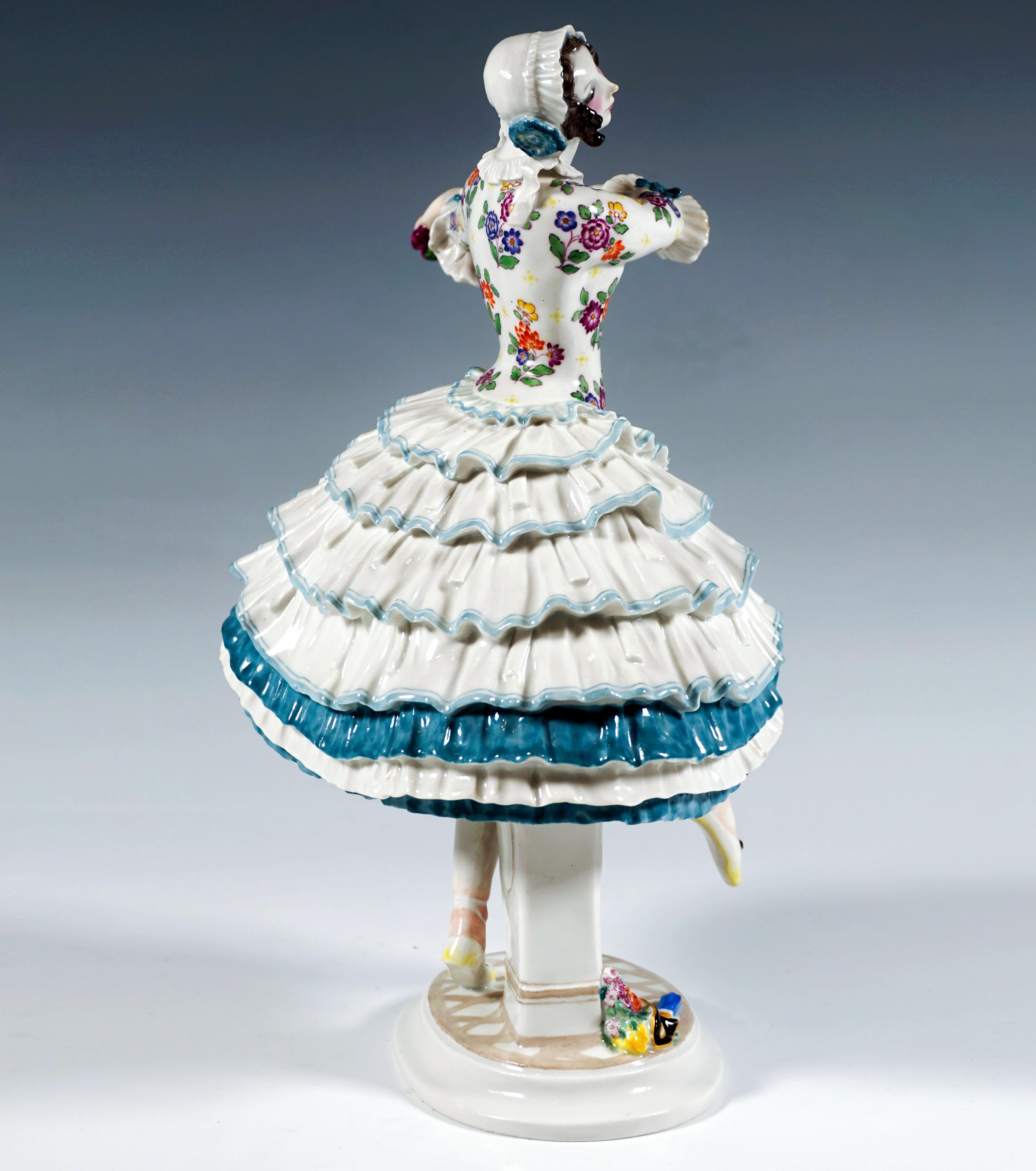 Biedermeier Meissen Figurine 'Chiarina', Russian Ballet 'Carnival', by Paul Scheurich, 20th For Sale
