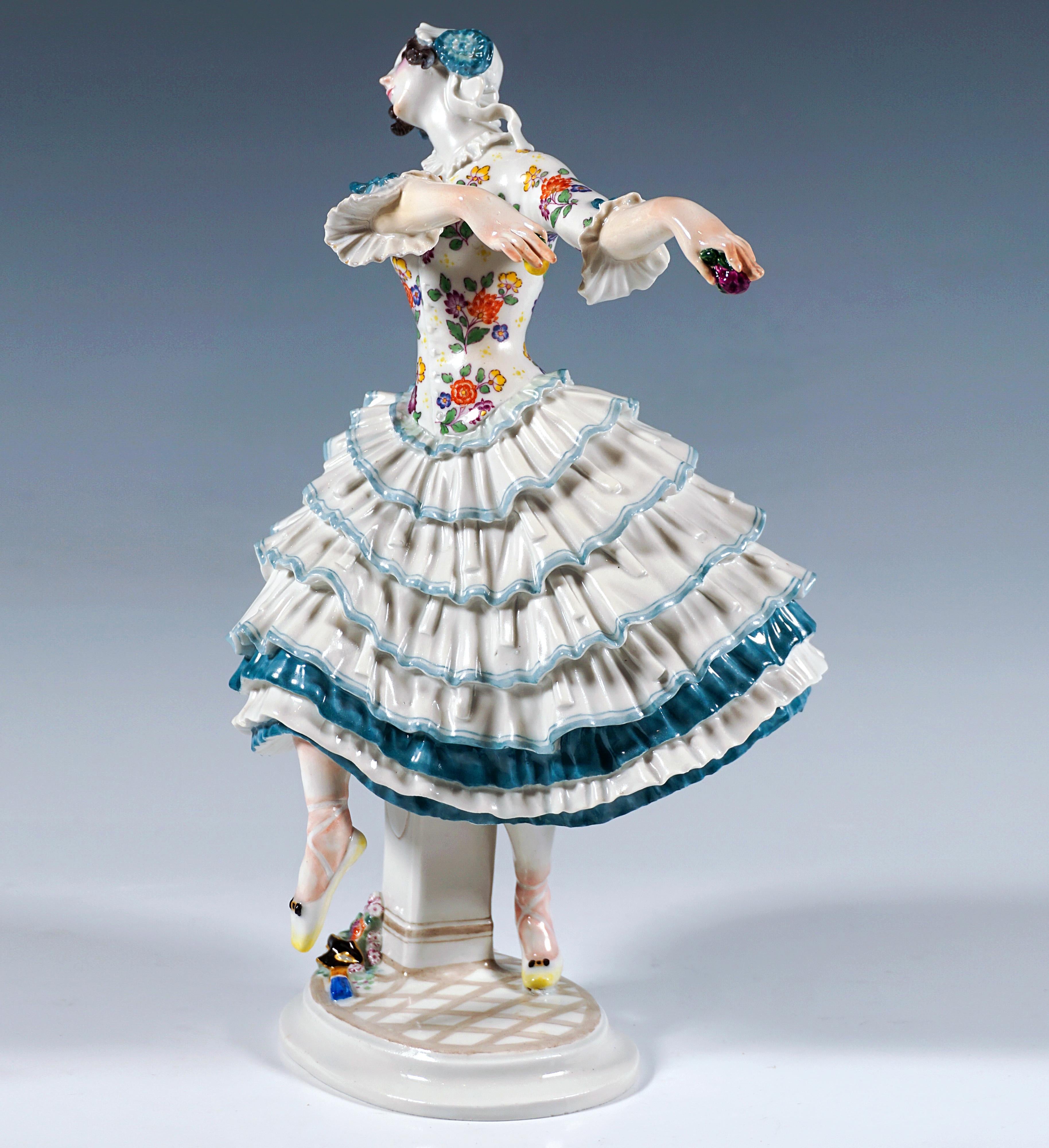 Hand-Crafted Meissen Figurine 'Chiarina', Russian Ballet 'Carnival', by Paul Scheurich, 20th For Sale