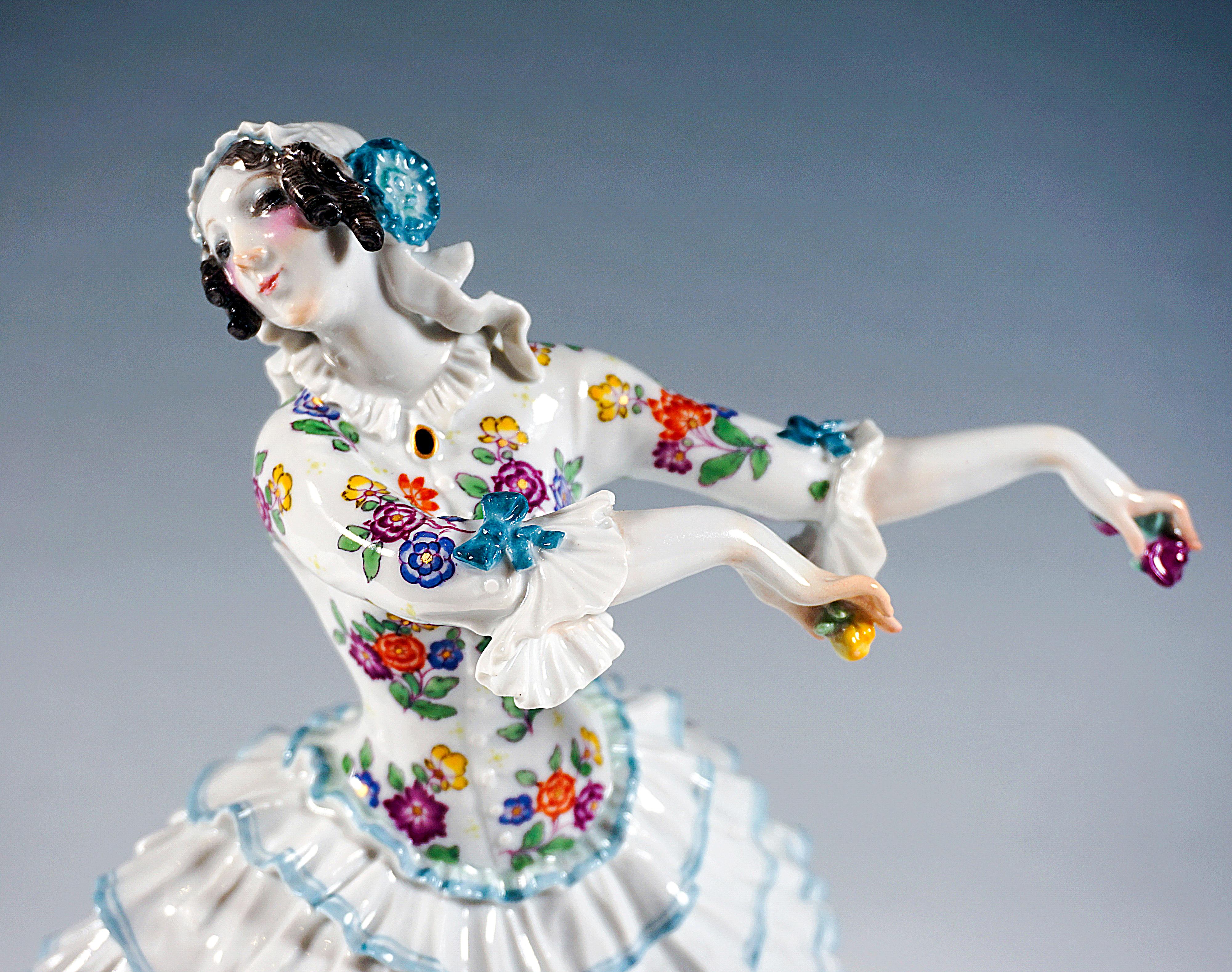 Porcelain Meissen Figurine 'Chiarina', Russian Ballet 'Carnival', by Paul Scheurich, 20th For Sale
