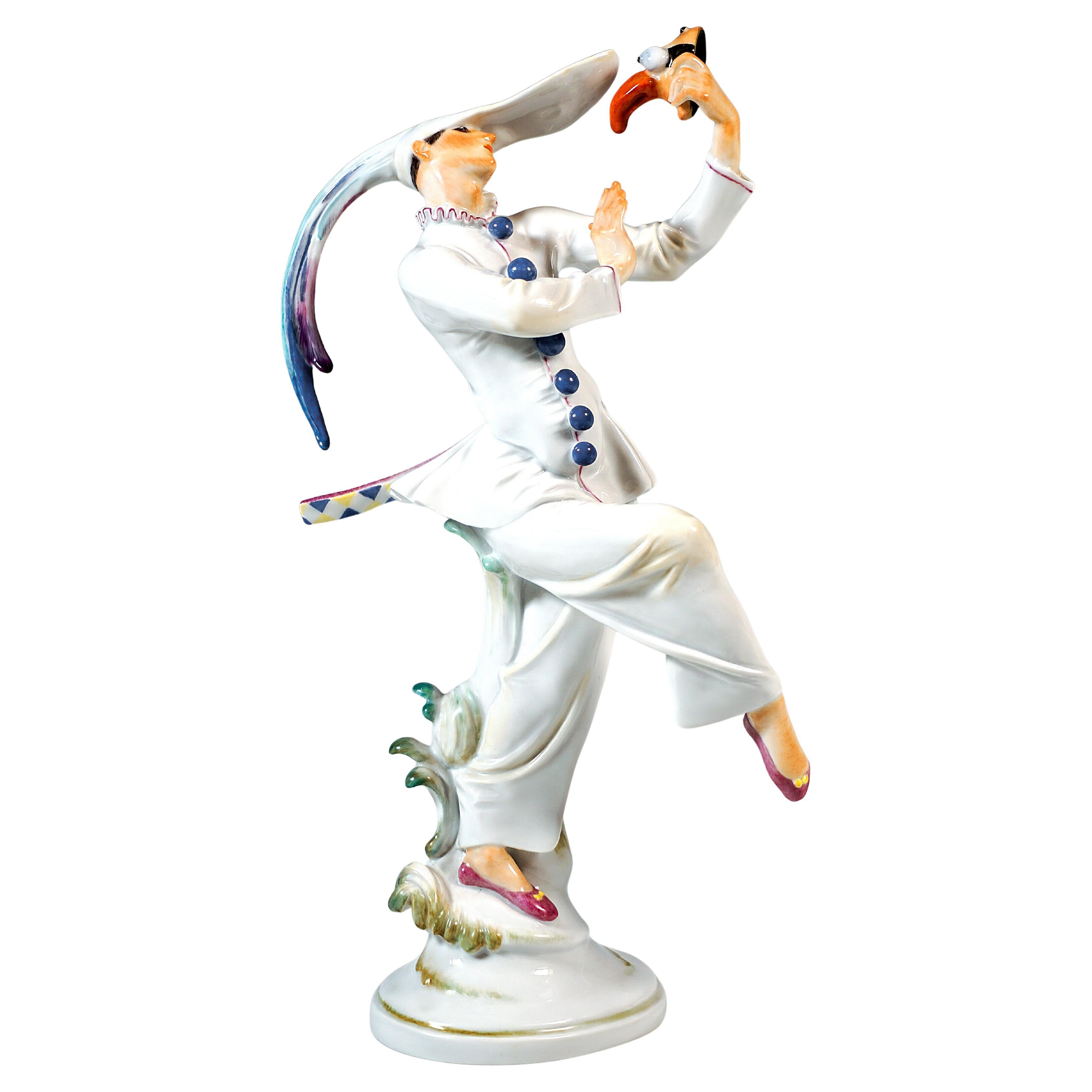 Meissener Figur
Maskentänzerin
aus Hoffmanns Erzählungen, von Paul Scheurich, 20.