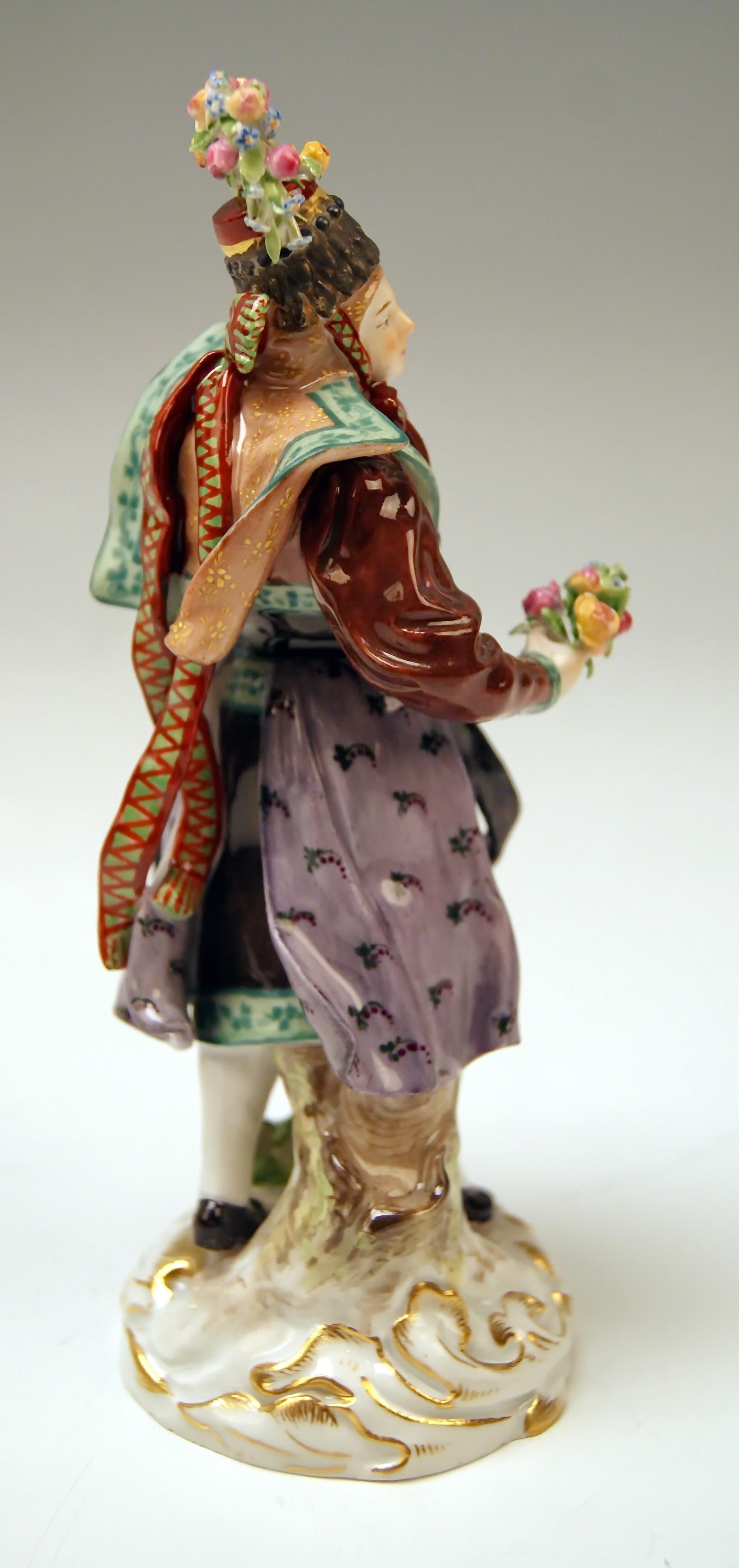 Meissen Figurine Peasant Woman Hormetjungfer Model Q 190 B by Hugo Spieler, 1900 In Excellent Condition In Vienna, AT