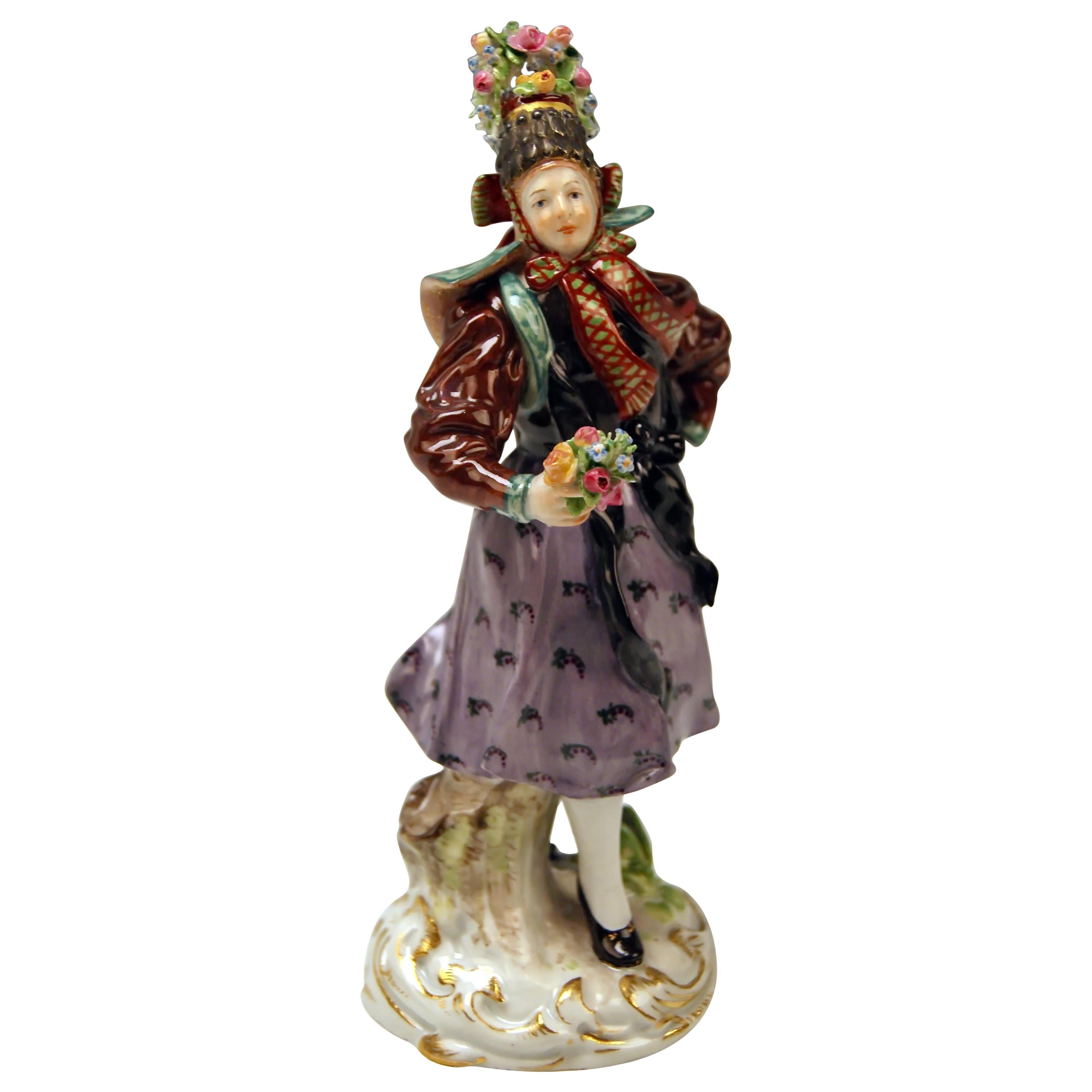 Meissen Figurine Peasant Woman Hormetjungfer Model Q 190 B by Hugo Spieler, 1900