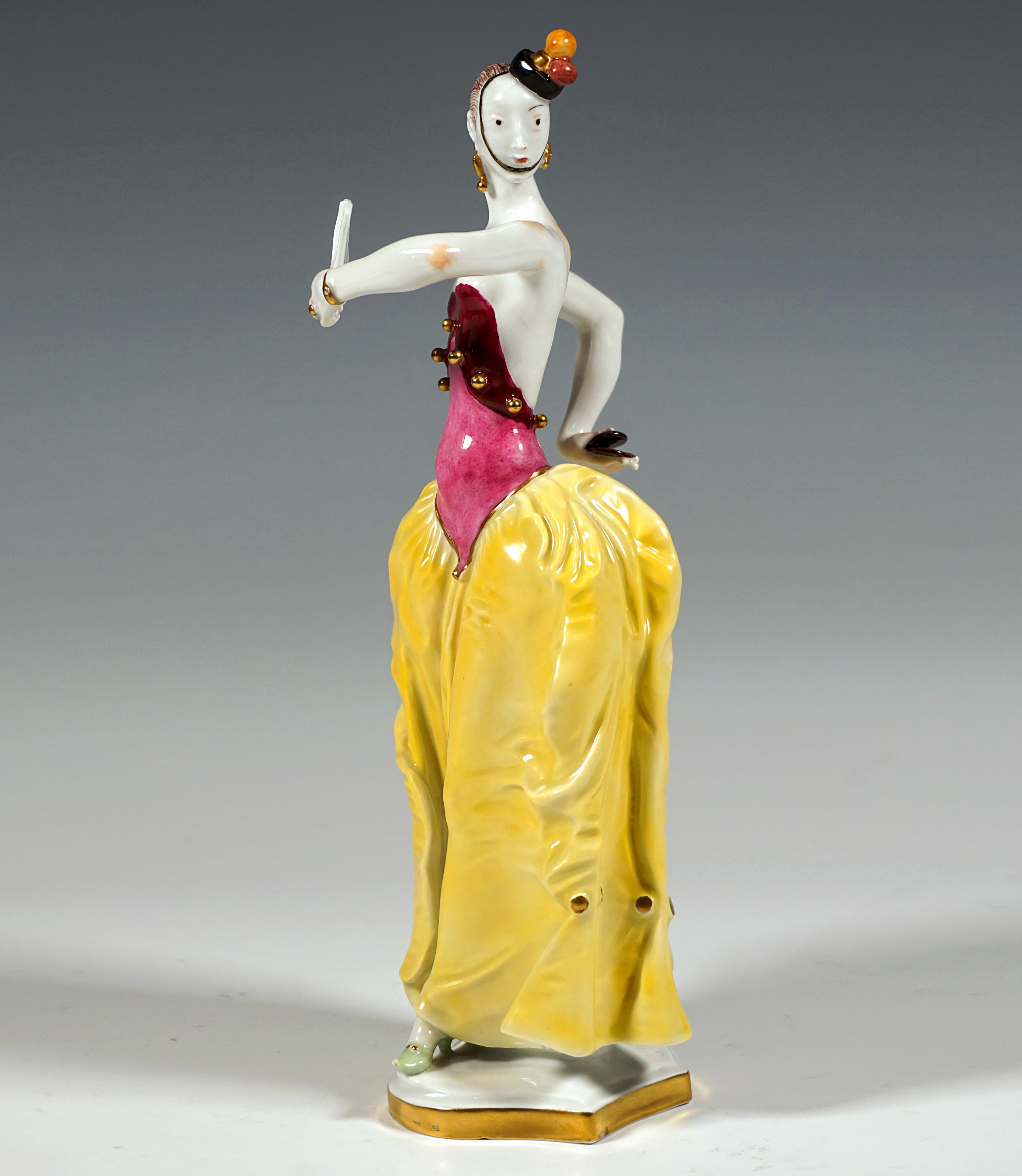 Figurilla de Meissen Bailarina española con abanico y castañuela, de Paul Scheurich, 20.º siglo mediados del siglo XX en venta