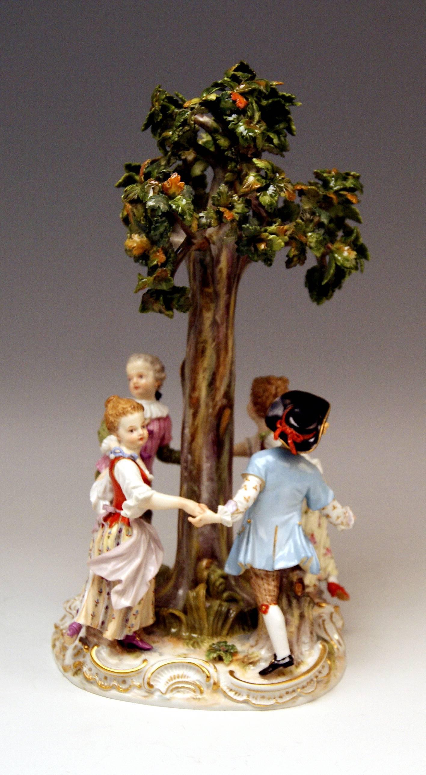 Rococo Meissen Figurines Gardener Children under a Tree Model 2728, Kaendler circa 1850