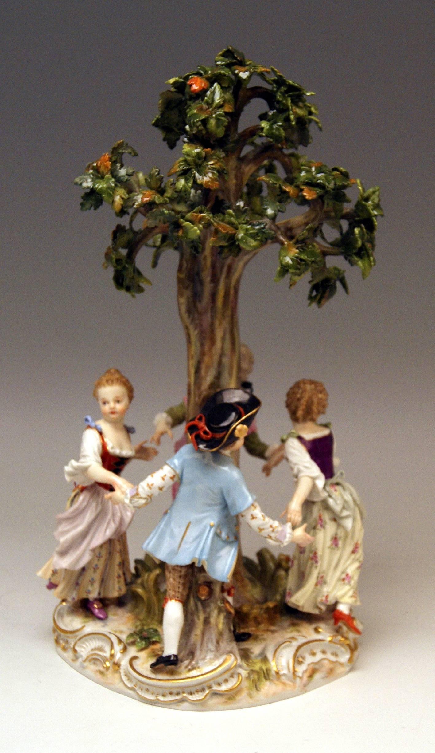 German Meissen Figurines Gardener Children under a Tree Model 2728, Kaendler circa 1850