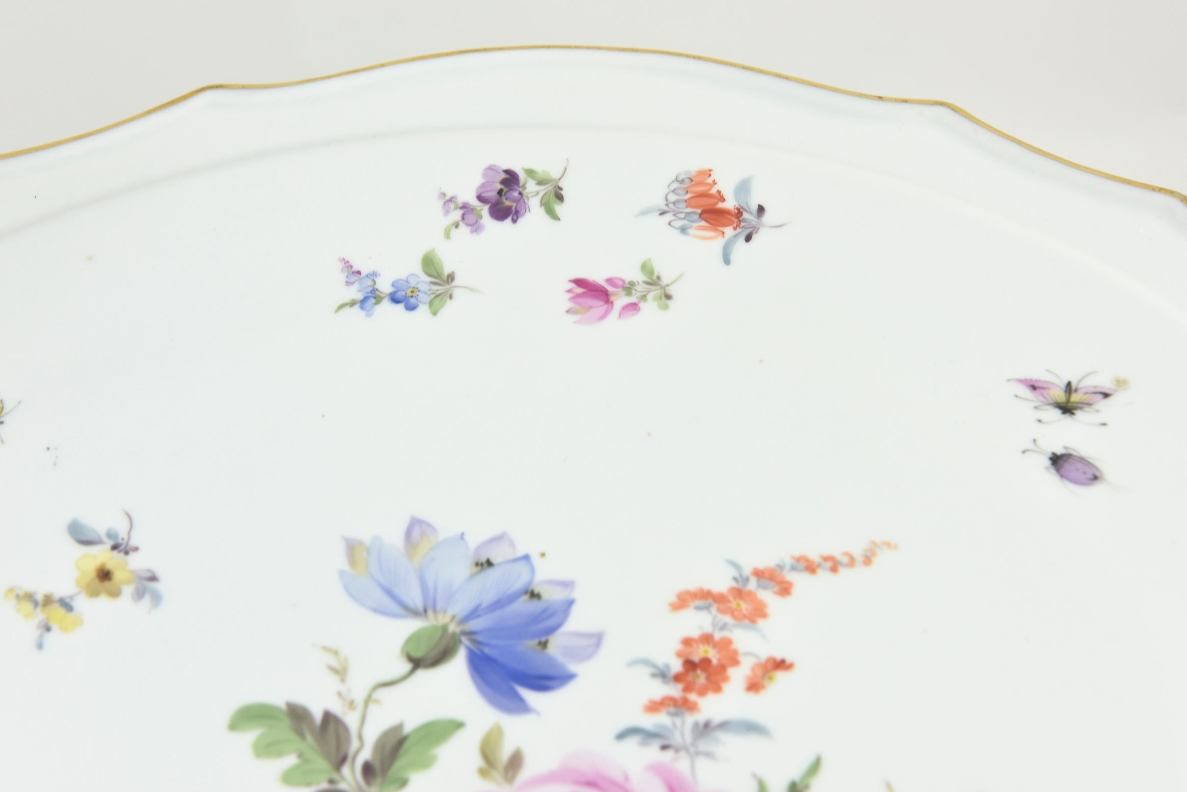 Meissen Floral Cake Stand with a Gilt Scalloped Edge 1